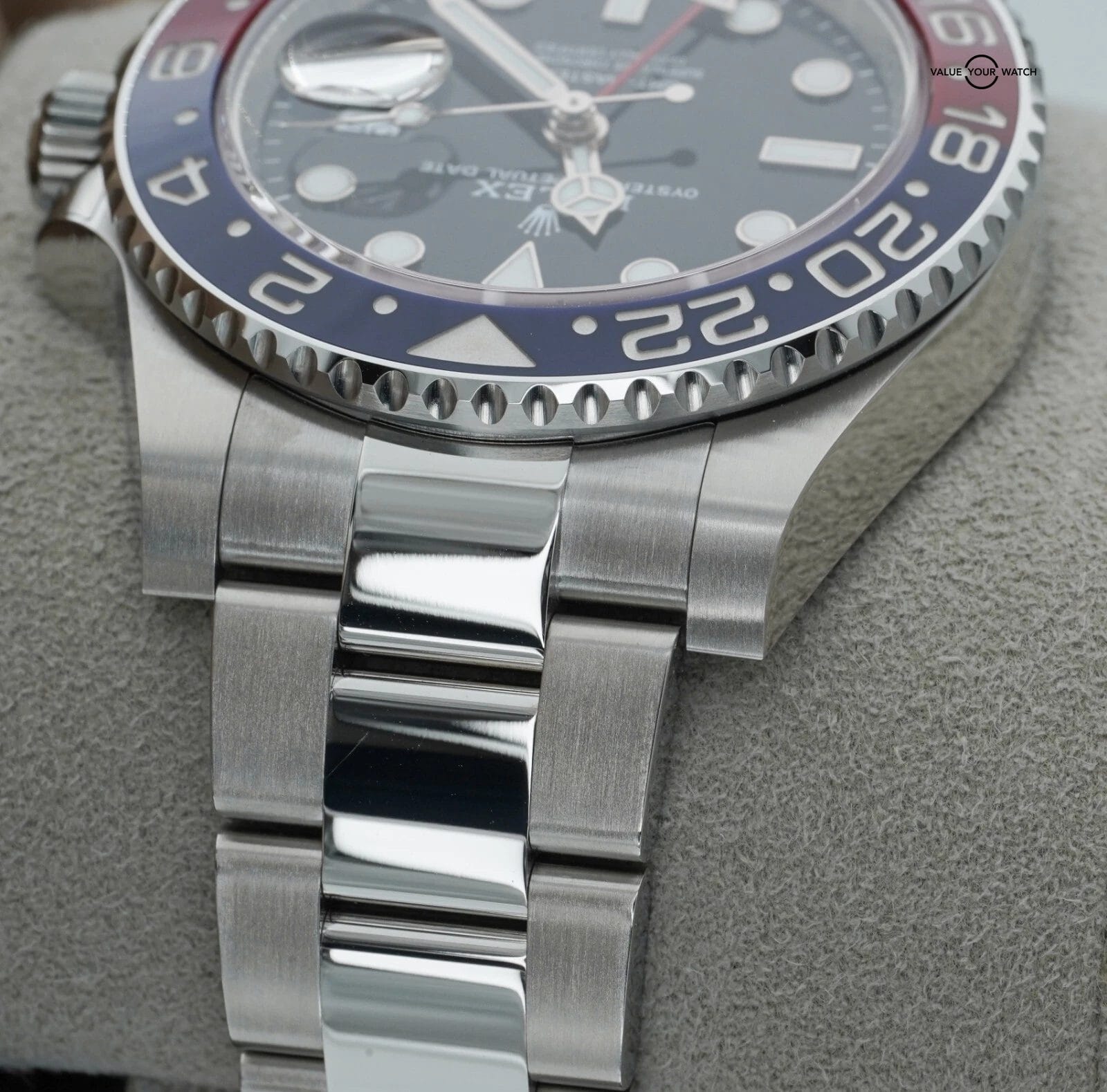 2025 Rolex GMT Master II Pepsi Oyster 126710BLRO BOXES/PAPERS! - Image 8