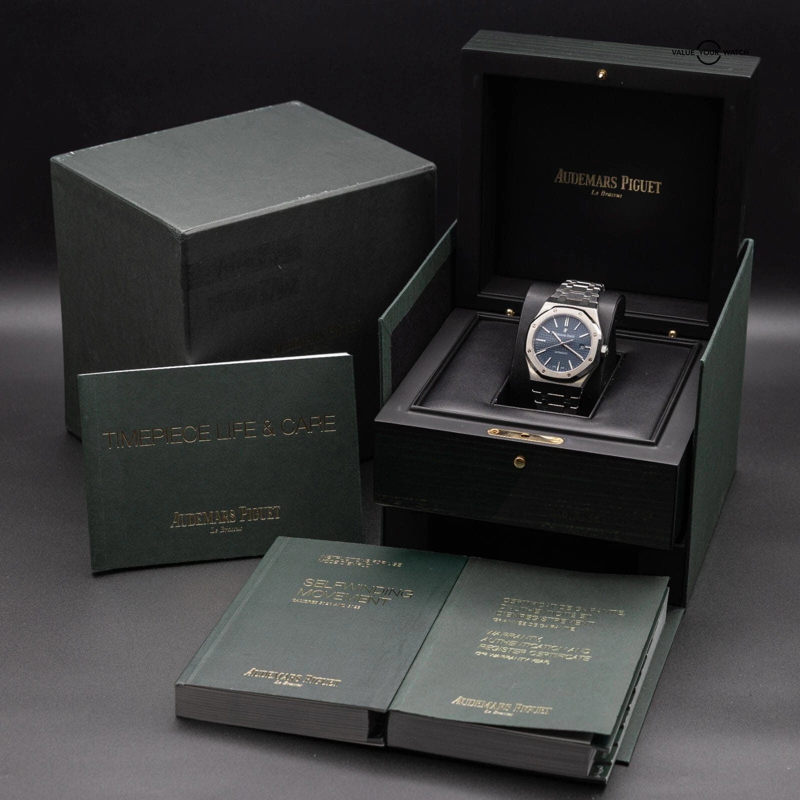 Audemars Piguet Royal Oak 41mm Blue Dial Stainless Steel AP 15400ST - Full Set - Image 9