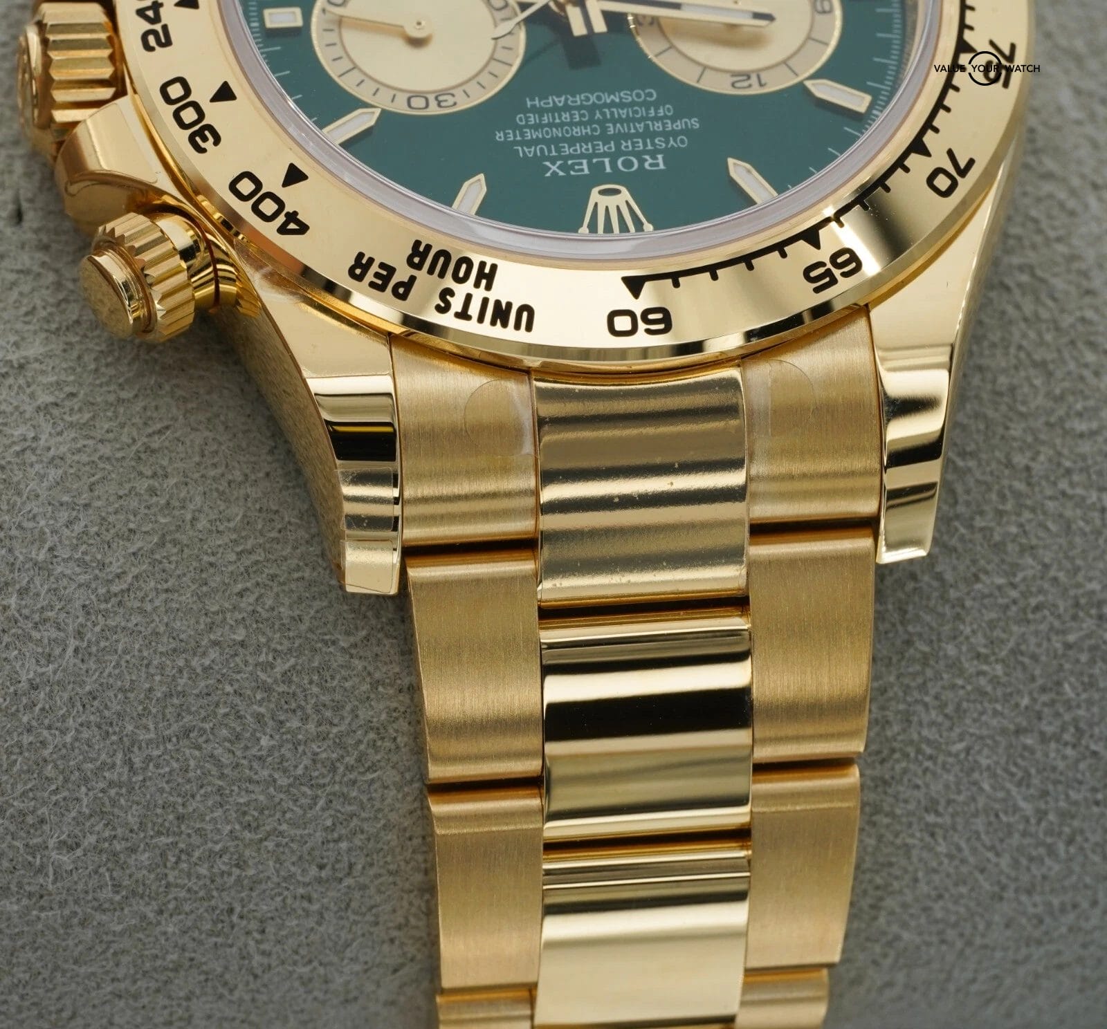 2025 Rolex Daytona John Mayer Yellow Gold Green Dial BOXES/PAPERS! - Image 6