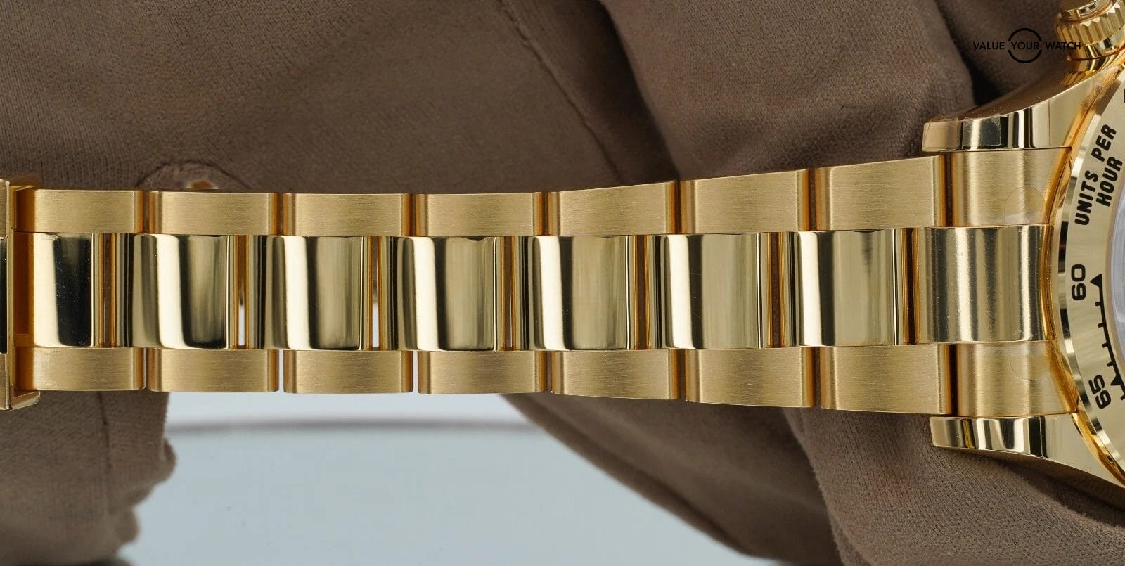 2025 Rolex Daytona John Mayer Yellow Gold Green Dial BOXES/PAPERS! - Image 15