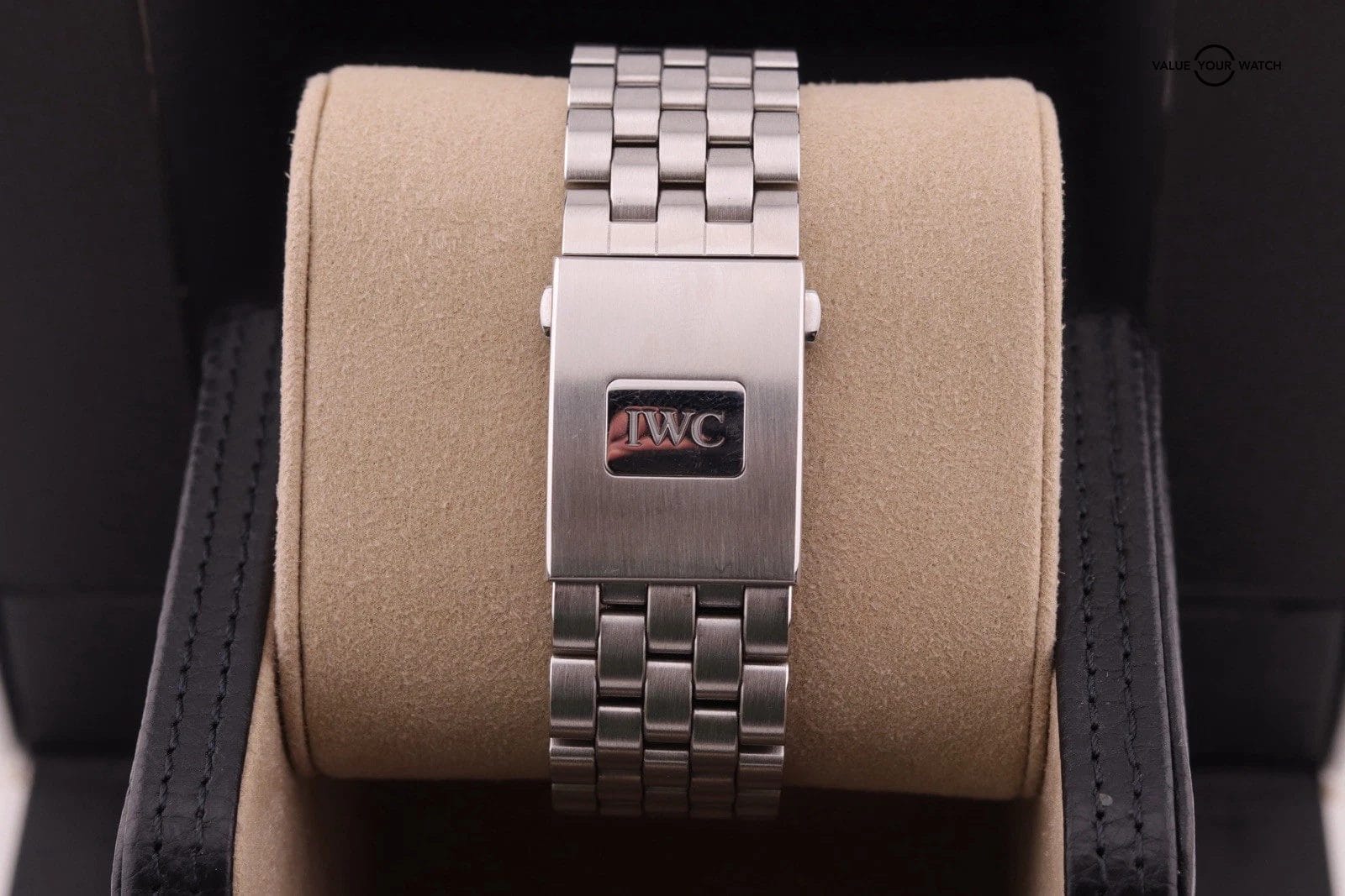 IWC Pilot's Watch Mark XVIII 40mm Black Dial IW327015 Box & Papers - Image 4