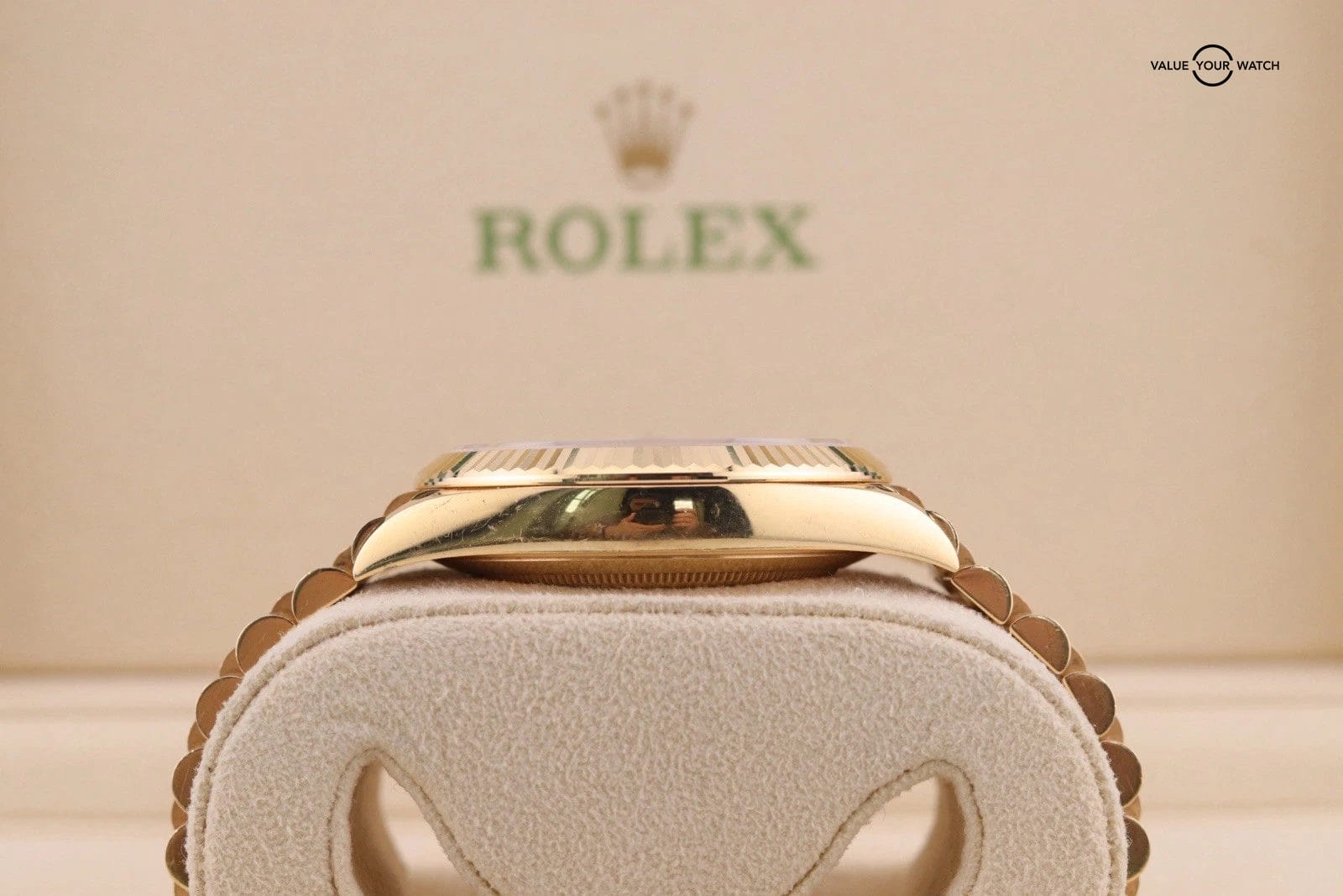 Rolex Day-Date 40 | Ref. 228238 | 2024 Full Set | Yellow Gold Mens Watch - Image 11