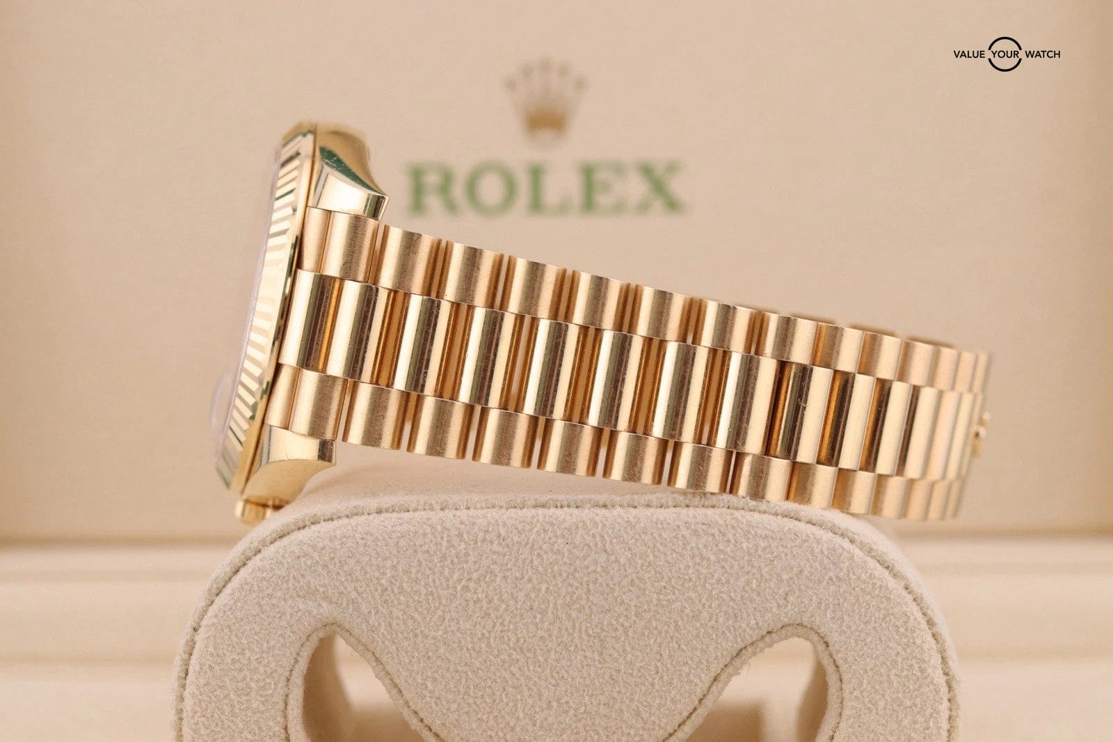 Rolex Day-Date 40 | Ref. 228238 | 2024 Full Set | Yellow Gold Mens Watch - Image 15