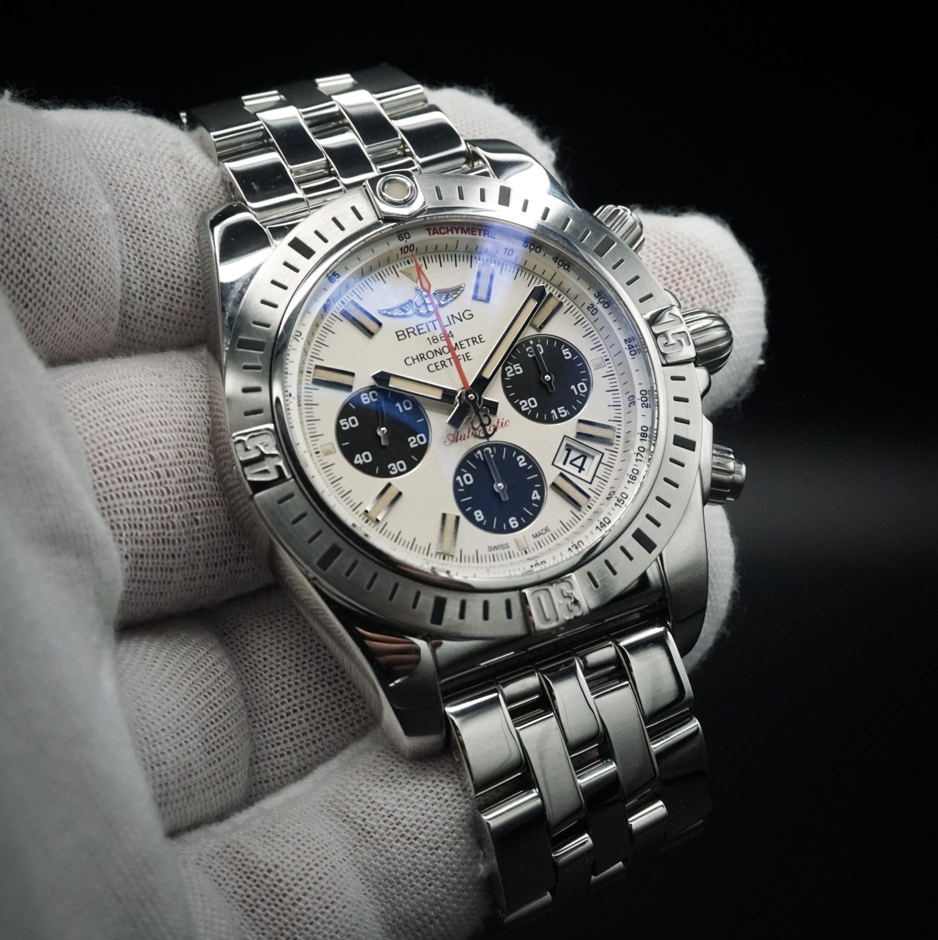 Breitling Chronomat 44 Airborne 30th Anniversary Edition Panda Full Set AB01154G/G786 - Image 5