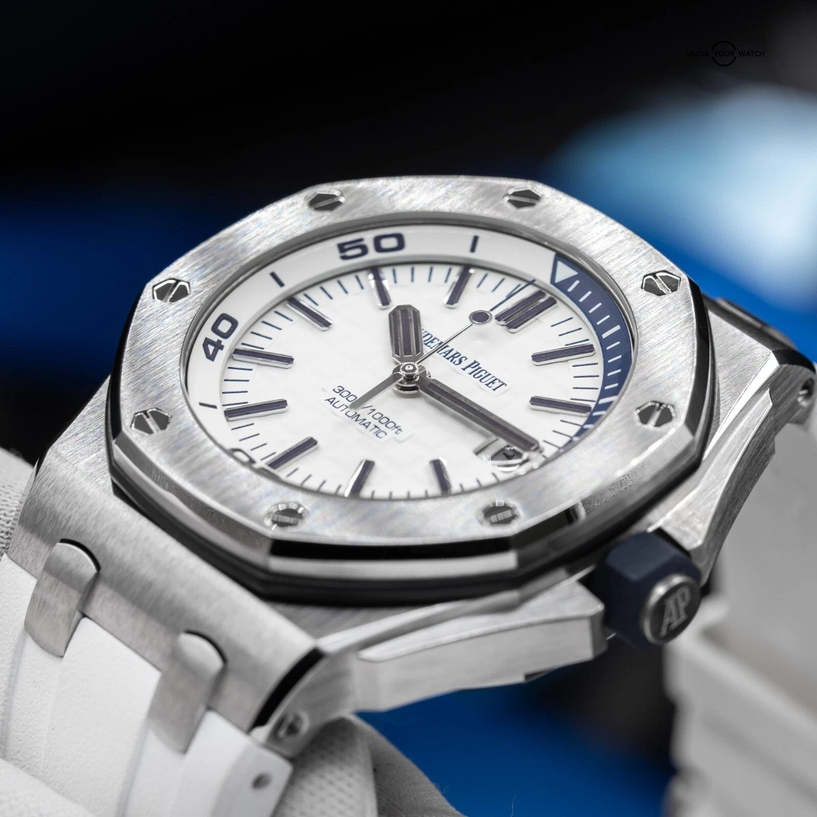 Audemars Piguet Royal Oak Offshore White Blue Accents Men's Diver Watch 15710ST - Image 8