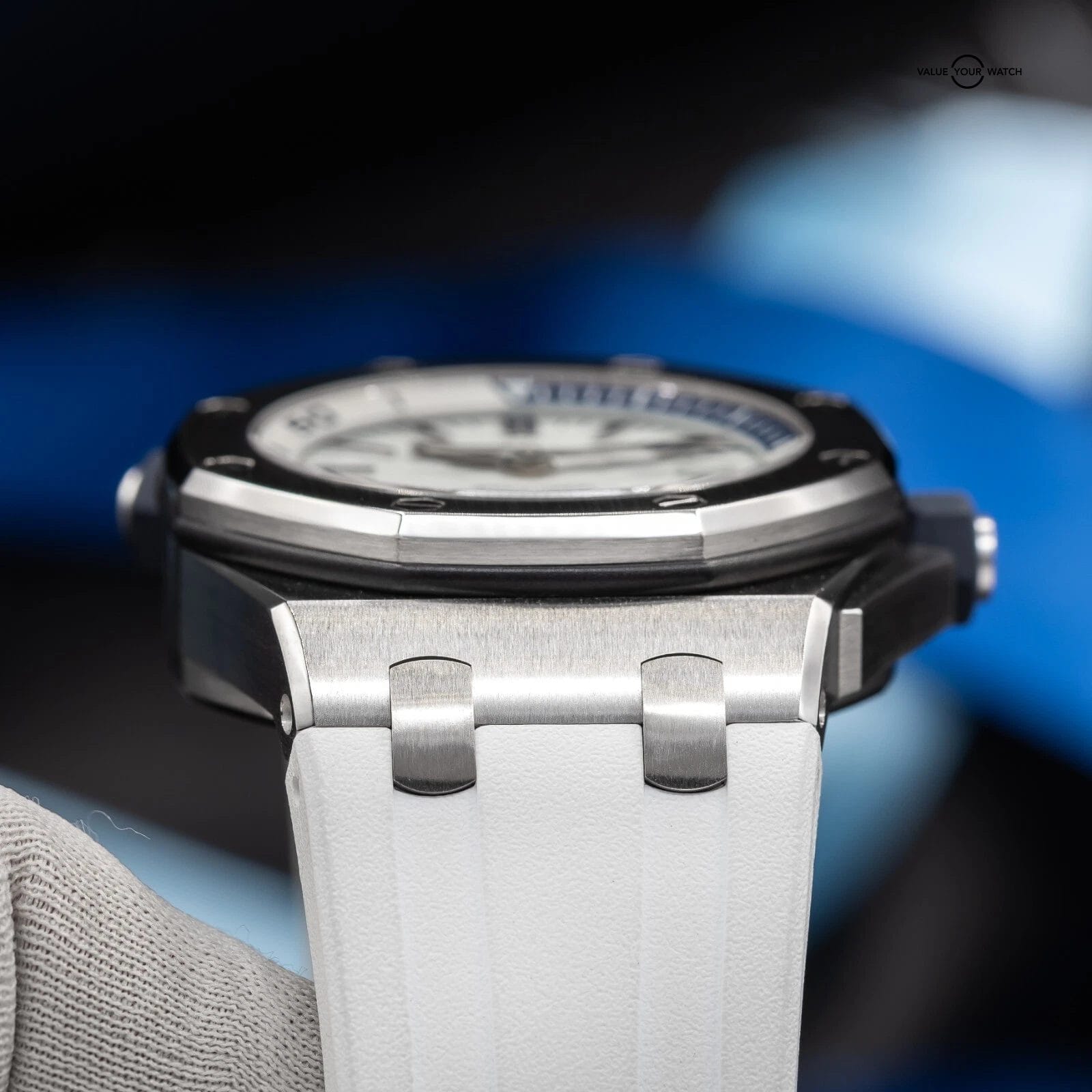 Audemars Piguet Royal Oak Offshore White Blue Accents Men's Diver Watch 15710ST - Image 9