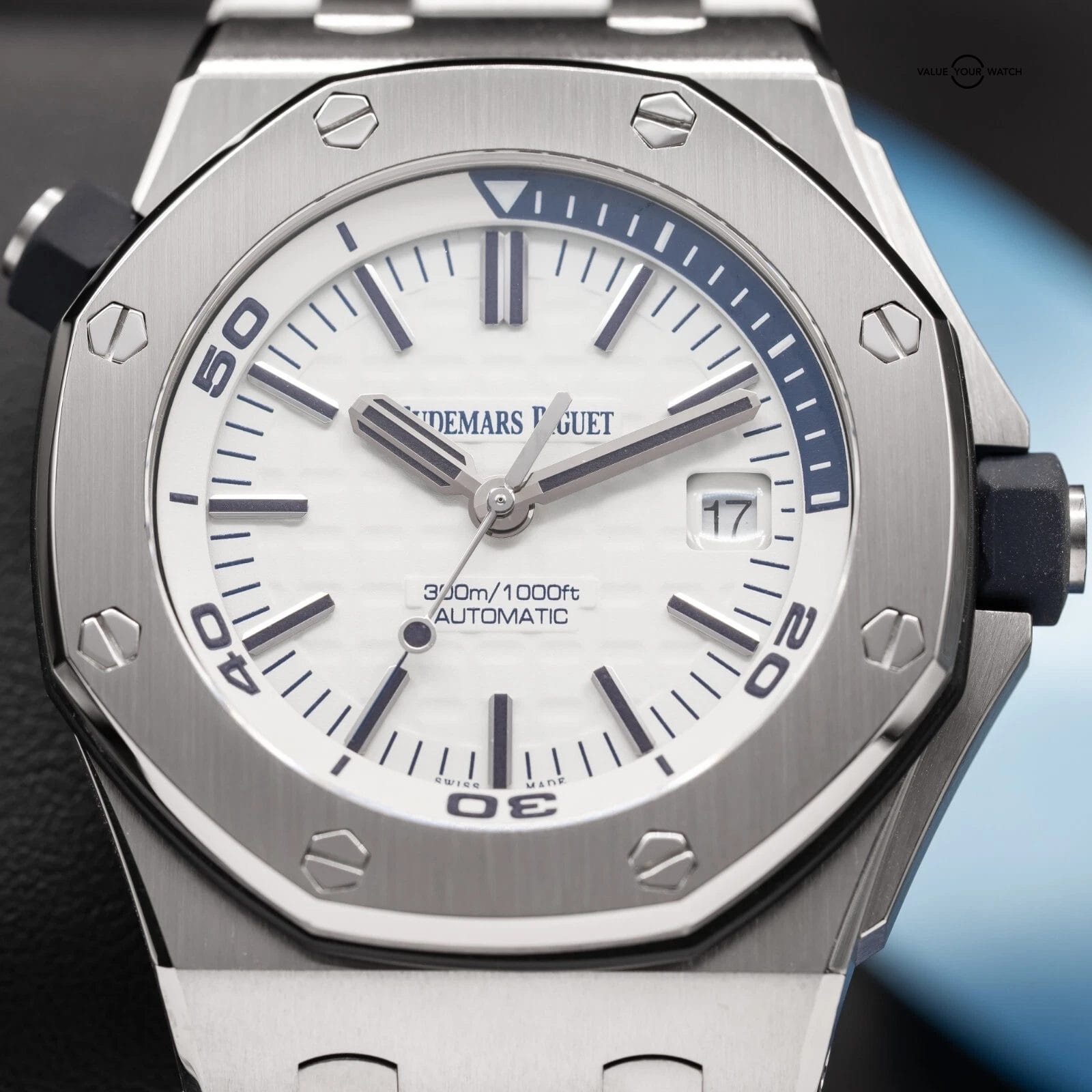 Audemars Piguet Royal Oak Offshore White Blue Accents Men's Diver Watch 15710ST - Image 11