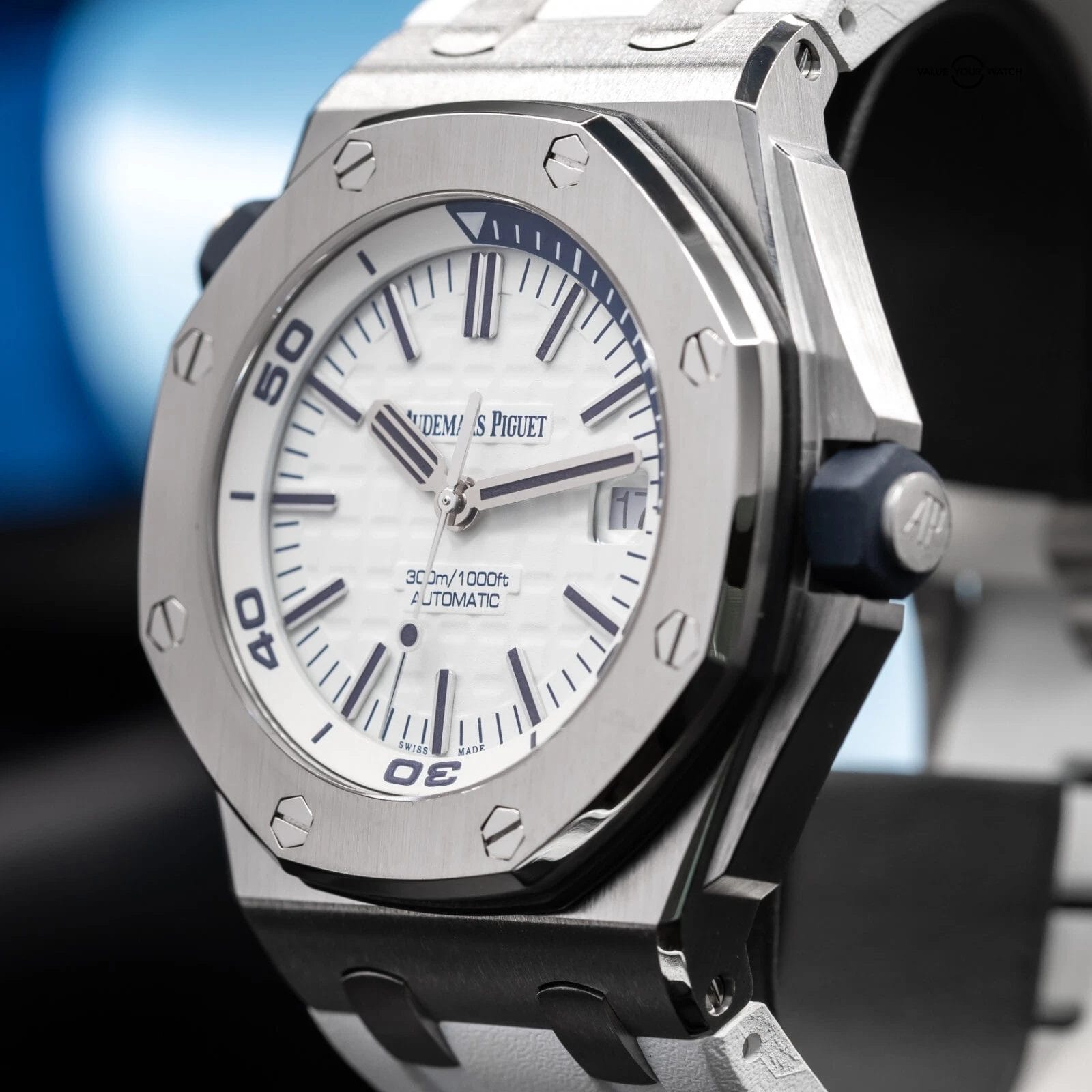 Audemars Piguet Royal Oak Offshore White Blue Accents Men's Diver Watch 15710ST - Image 14