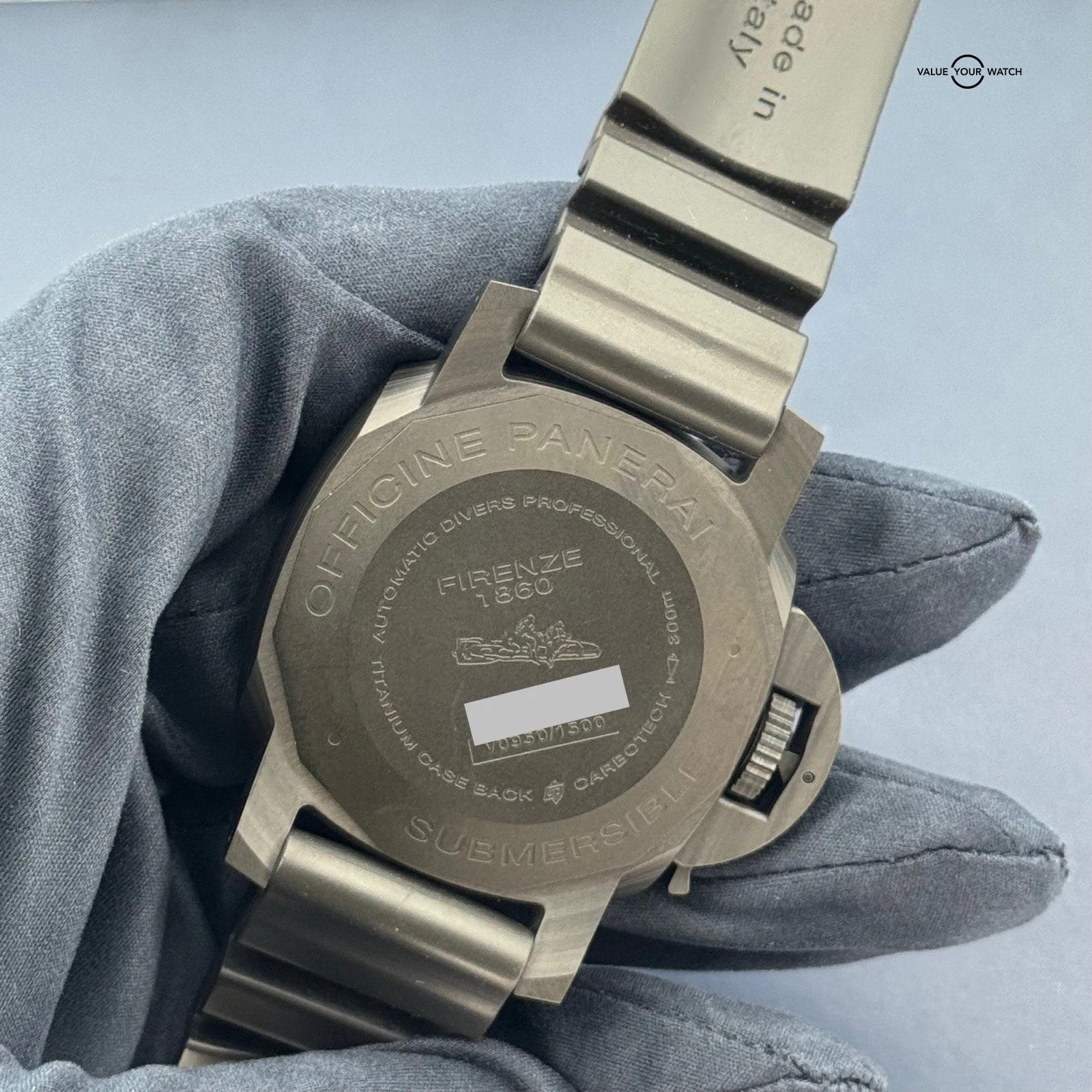 2023 Panerai Submersible Carbotech Black w/ Blue 42mm PAM00960 - Excellent! - Image 4