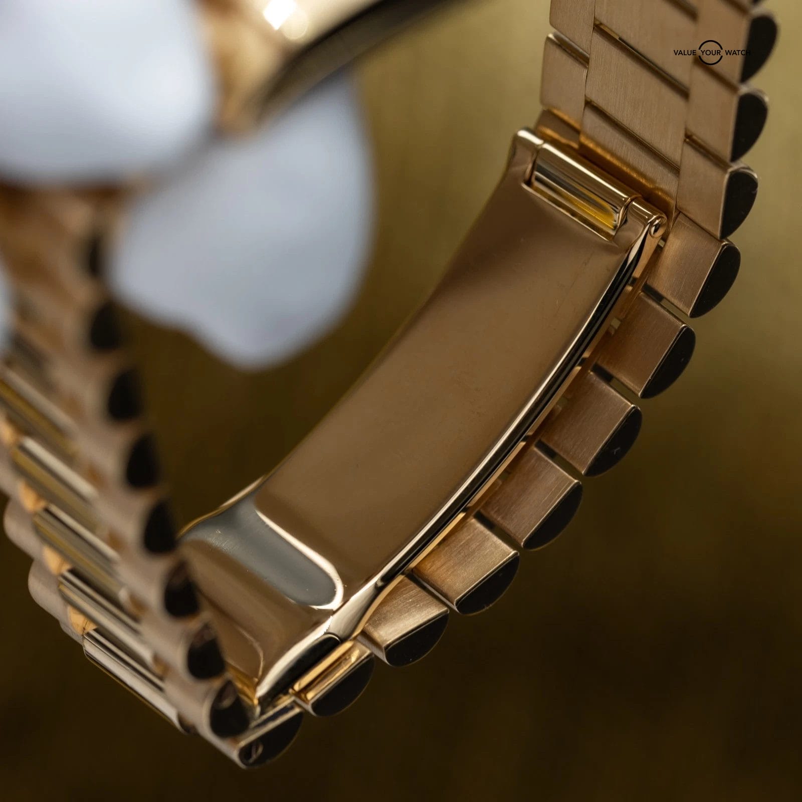 2025 Rolex Day-Date 40 18kt Yellow Gold Black Dial President 228238 - Full Set - Image 8