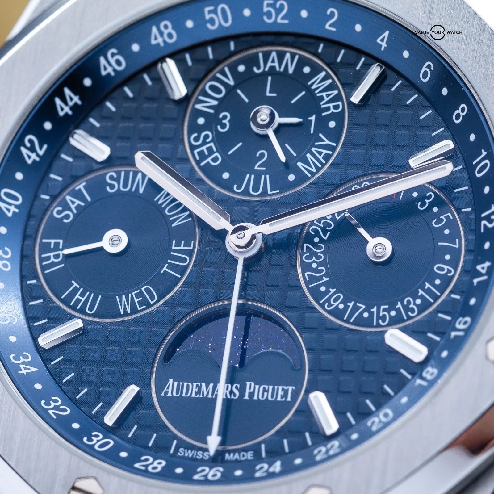 Audemars Piguet Royal Oak Perpetual Calendar 41mm Blue Dial AP Quantieme 26574ST - Image 18