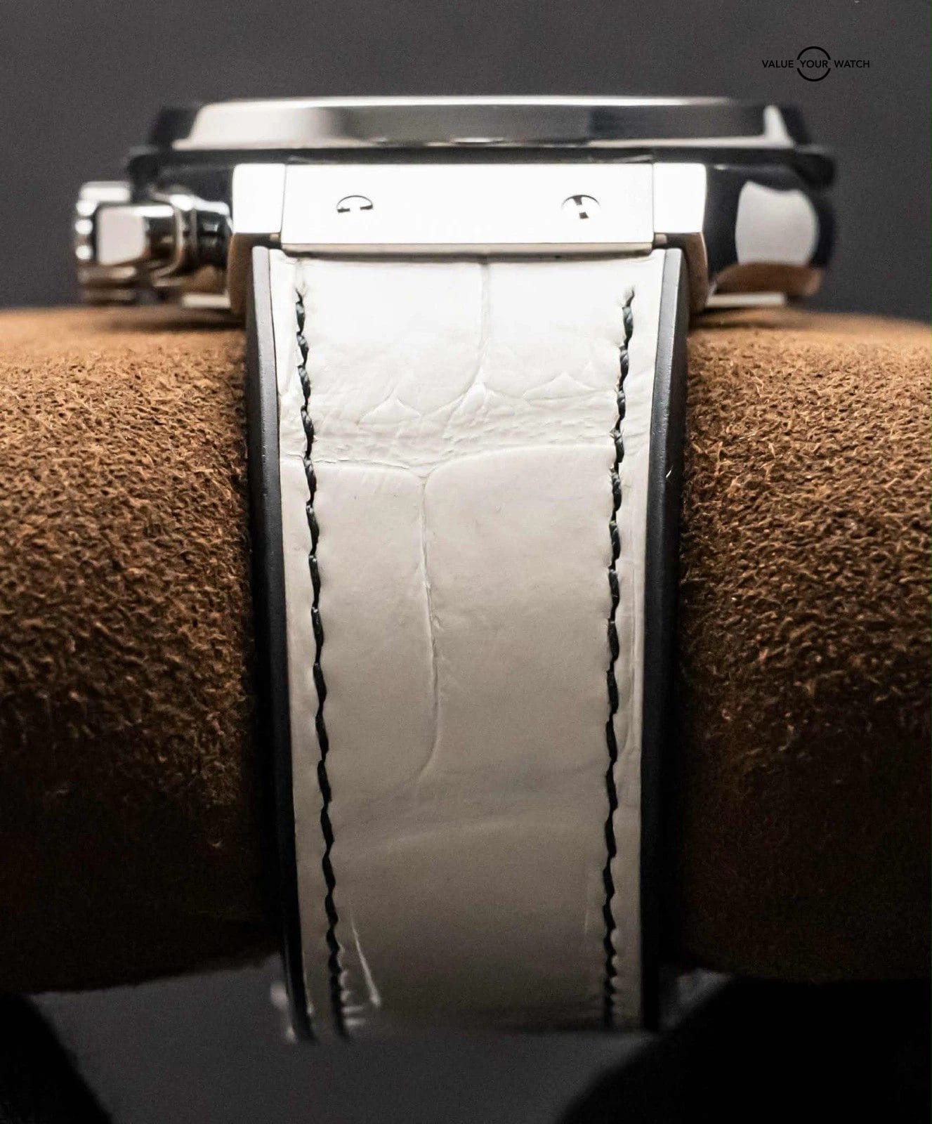 Hublot Classic Fusion Aerofusion Titanium Diamonds 45 mm 525.NX.0170.LR.1104 - Image 4