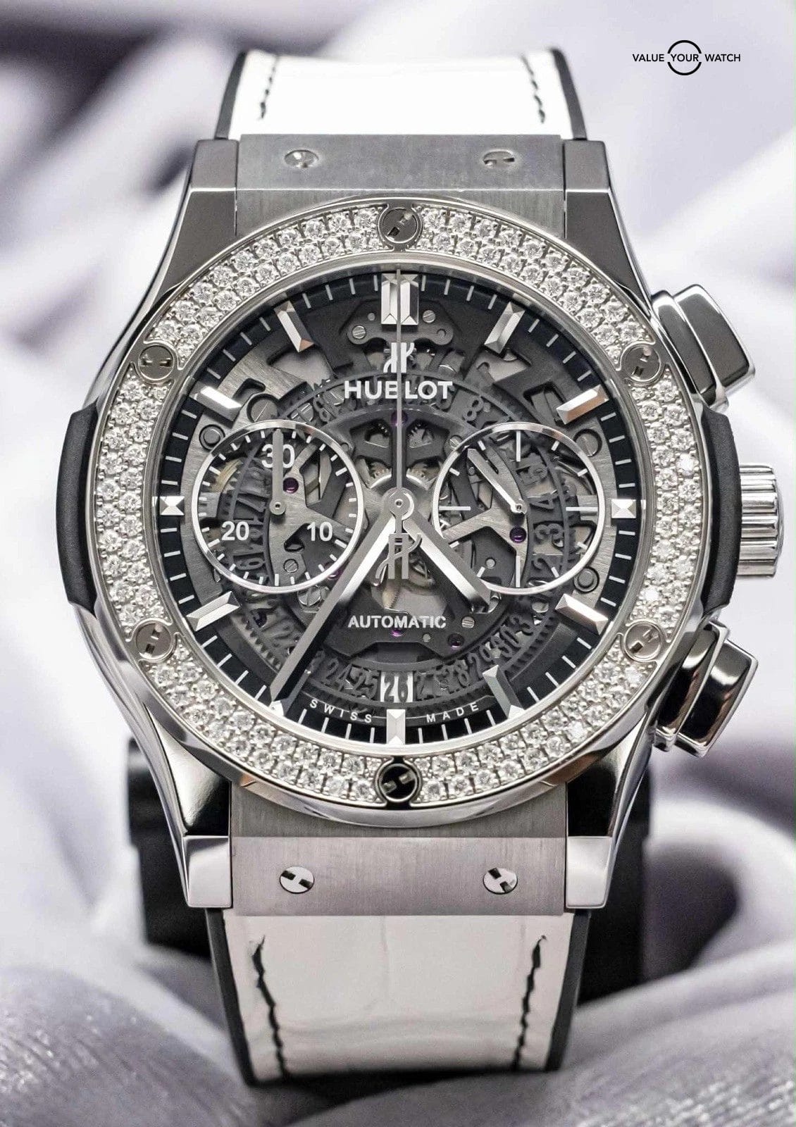 Hublot Classic Fusion Aerofusion Titanium Diamonds 45 mm 525.NX.0170.LR.1104