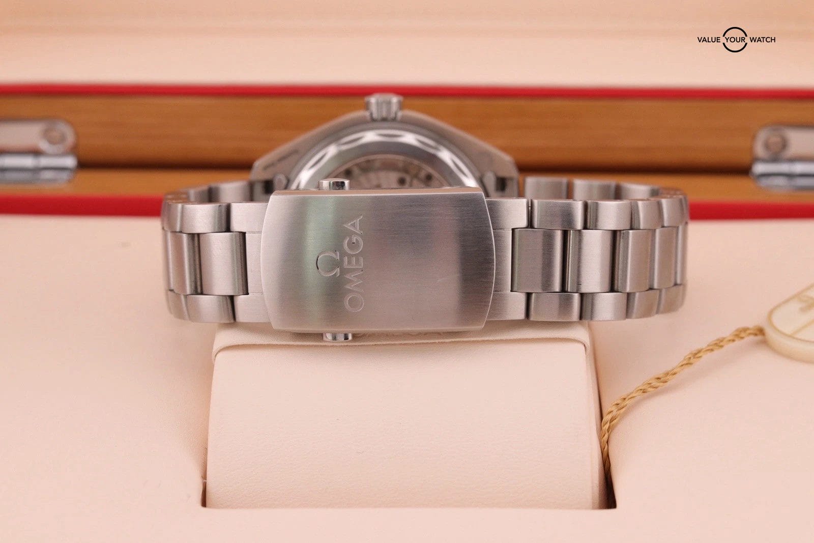 2025 OMEGA Seamaster Planet Ocean 600M 39.5mm 215.30.40.20.03.001 - Image 5