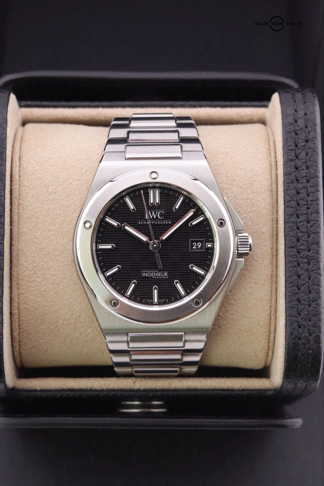 2025 IWC Ingenieur Automatic 40mm IW328901 Complete Set