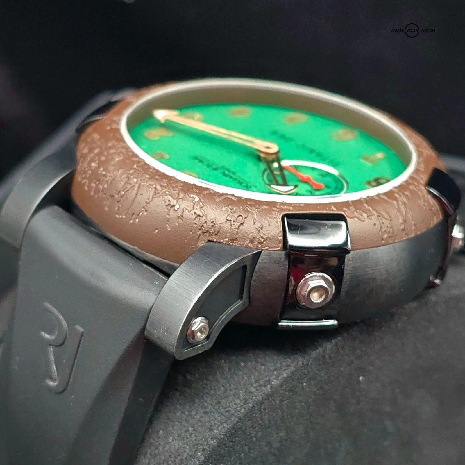 Romain Jerome Titanic DNA, 46mm Black PVD steel w textured Green dial. Full set! - Image 4