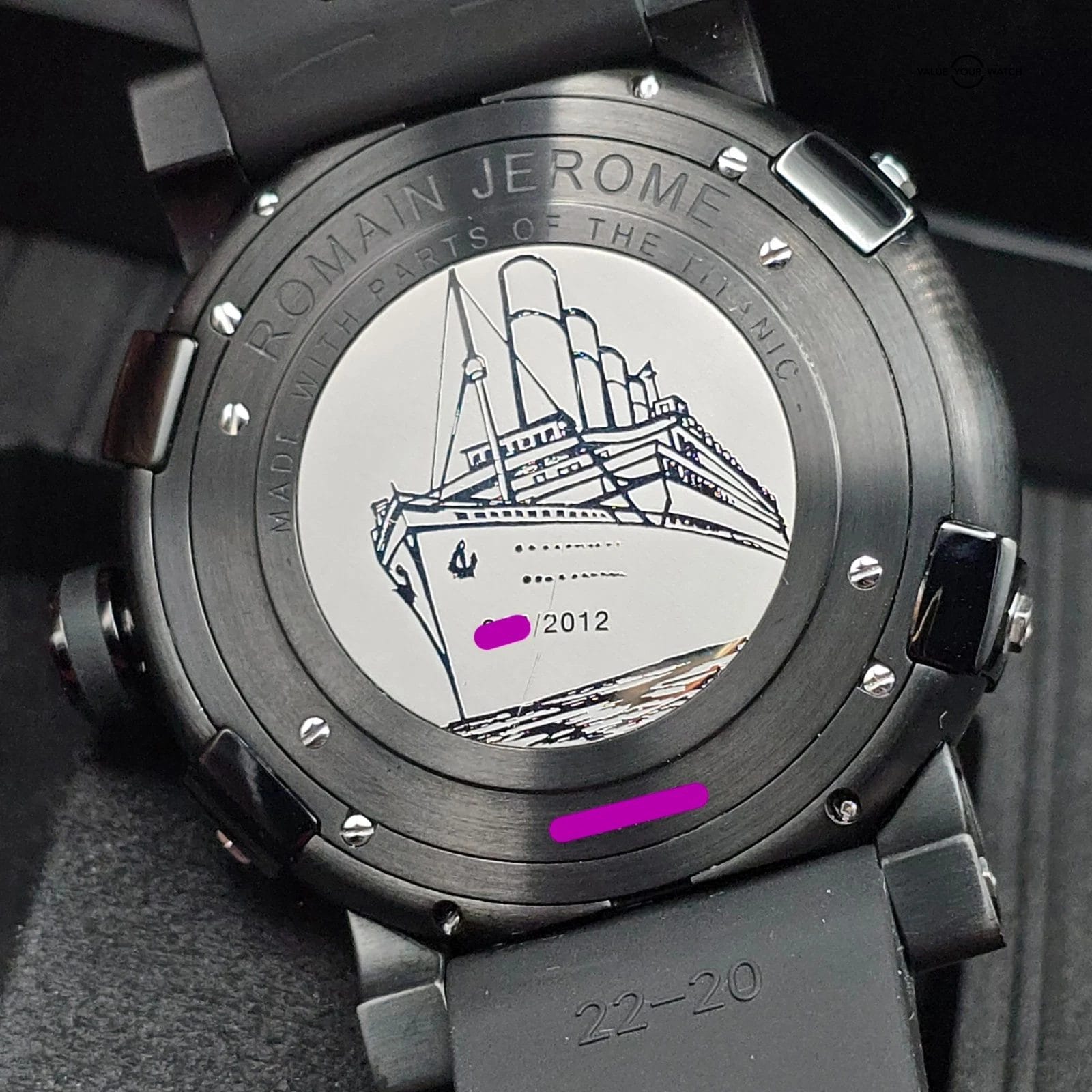 Romain Jerome Titanic DNA, 46mm Black PVD steel w textured Green dial. Full set! - Image 10