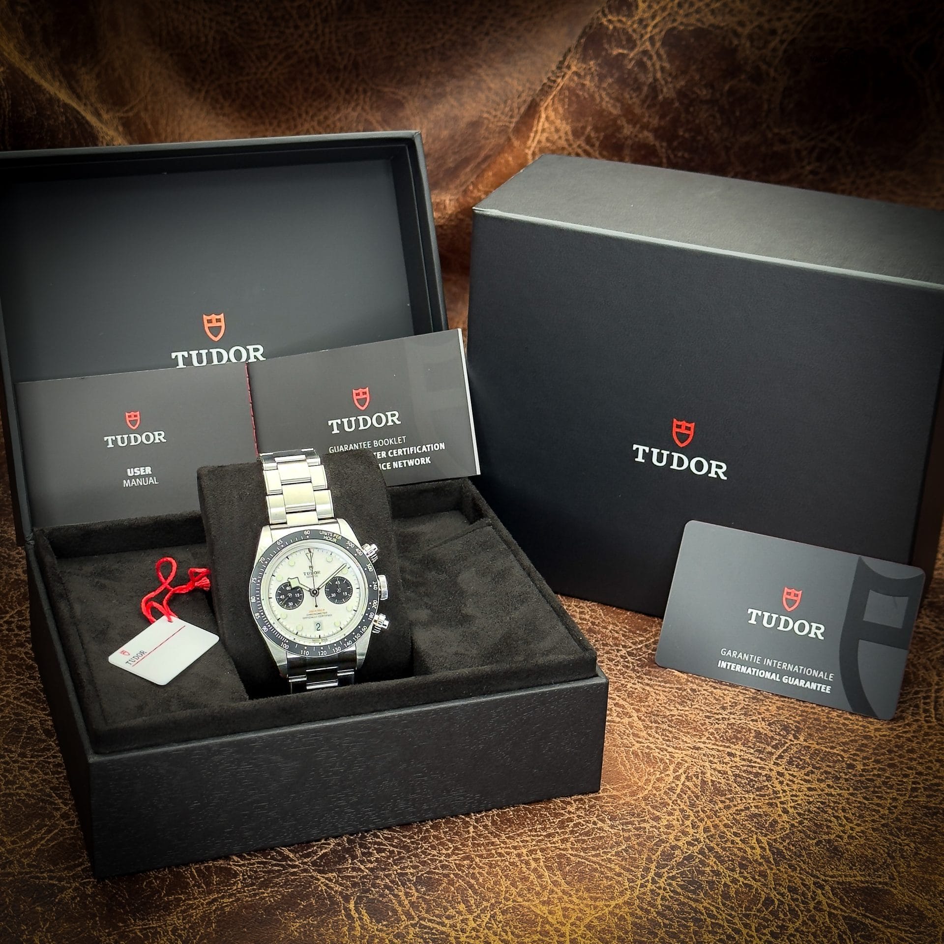 Tudor Black Bay Chrono "Panda" White Dial Ref. 79360N 41mm 2025 Full Set Box & Papers Warranty - Image 2