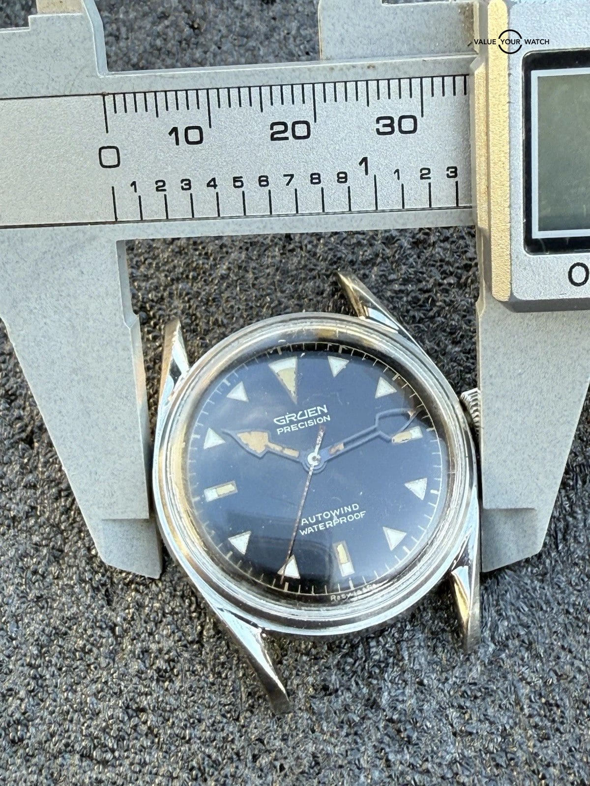 Vintage Gruen Ocean Chief Diver Watch 560RSS Missing Bezel From Estate Sale Runs - Image 4