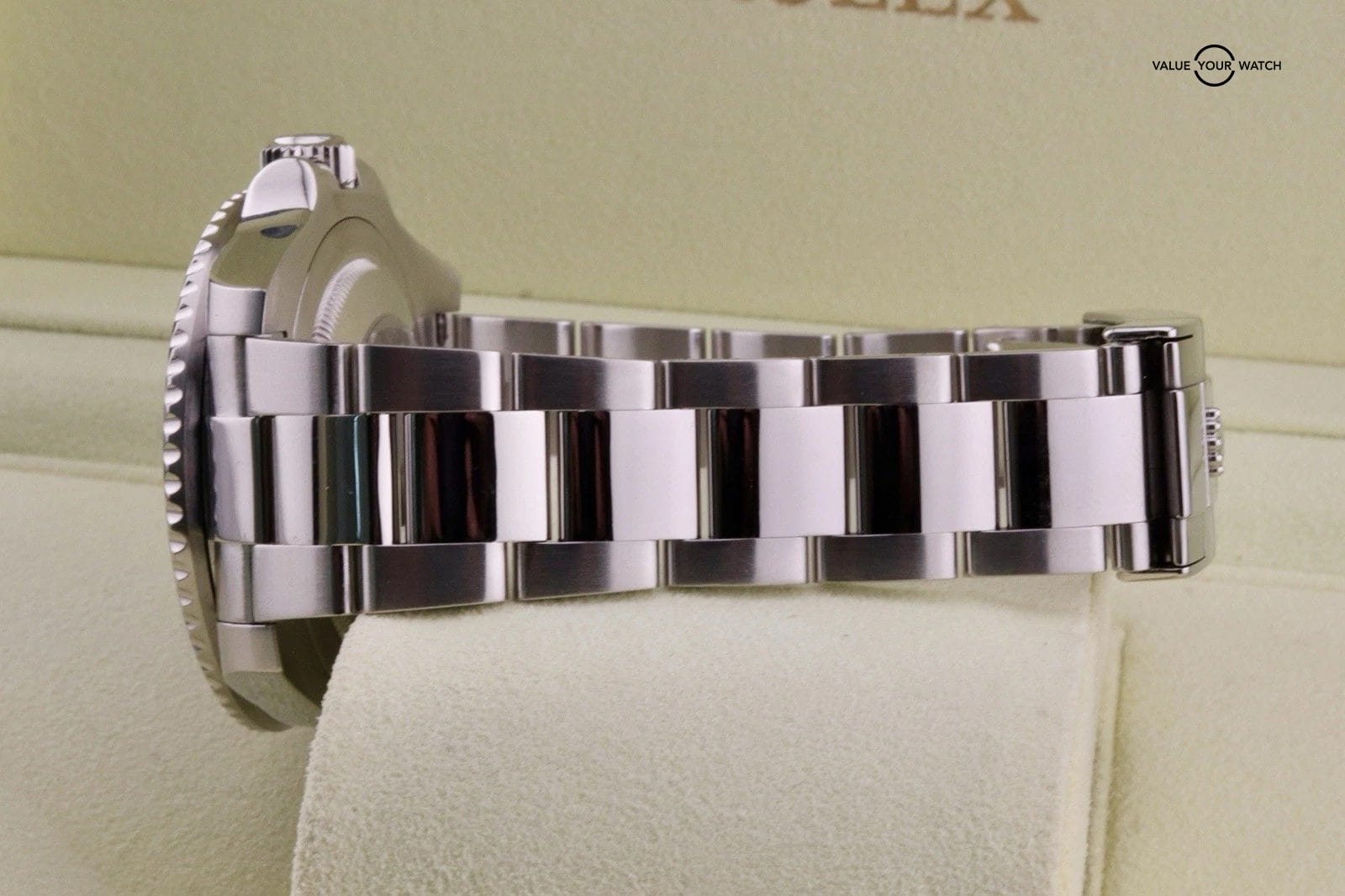 Rolex GMT-Master II 116710BLNR Batman Oyster Band Blue & Black Bezel Year 2015 - Image 5