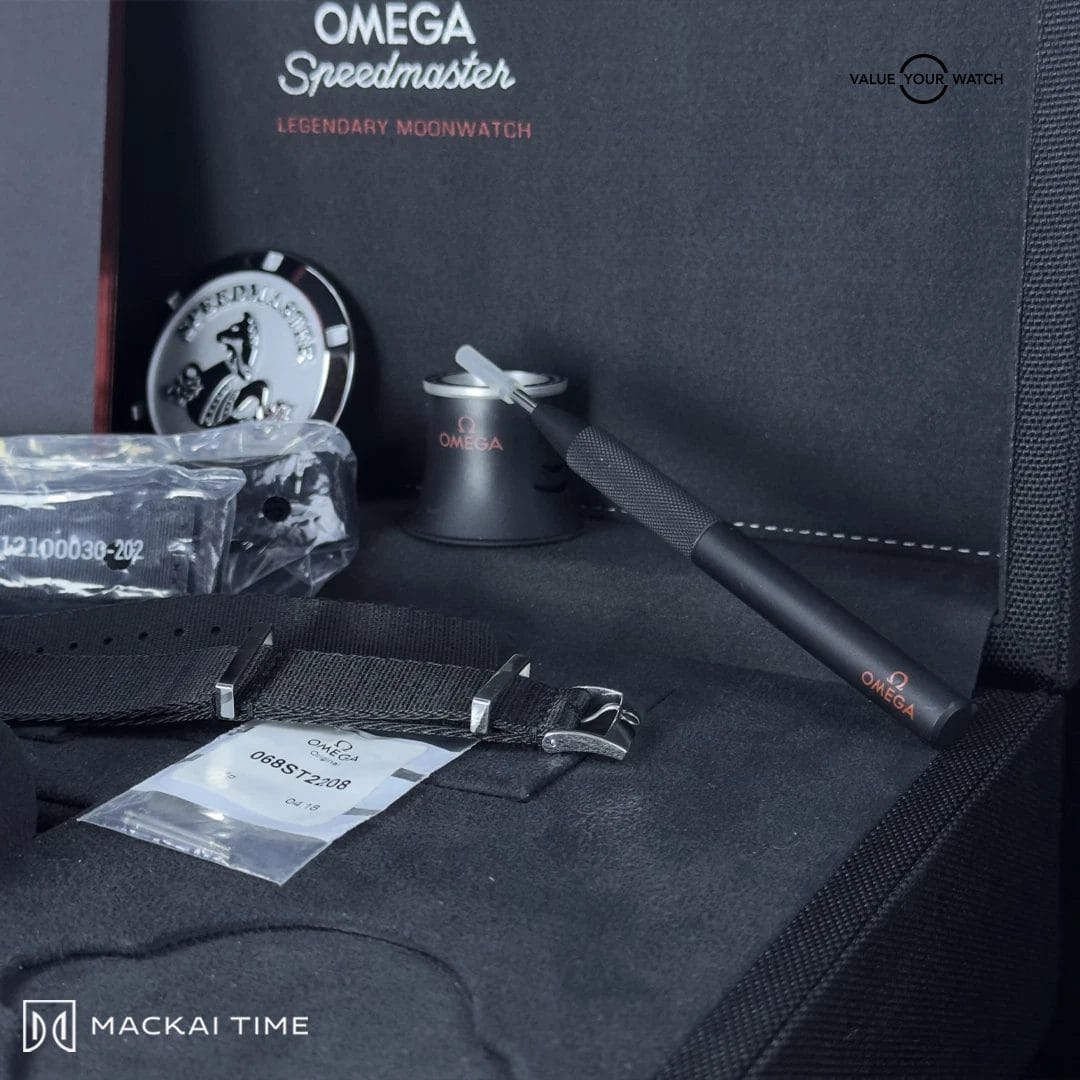 Omega Speedmaster Moonwatch Professional Sapphire Full Set - 311.30.42.30.01.006 - Image 2