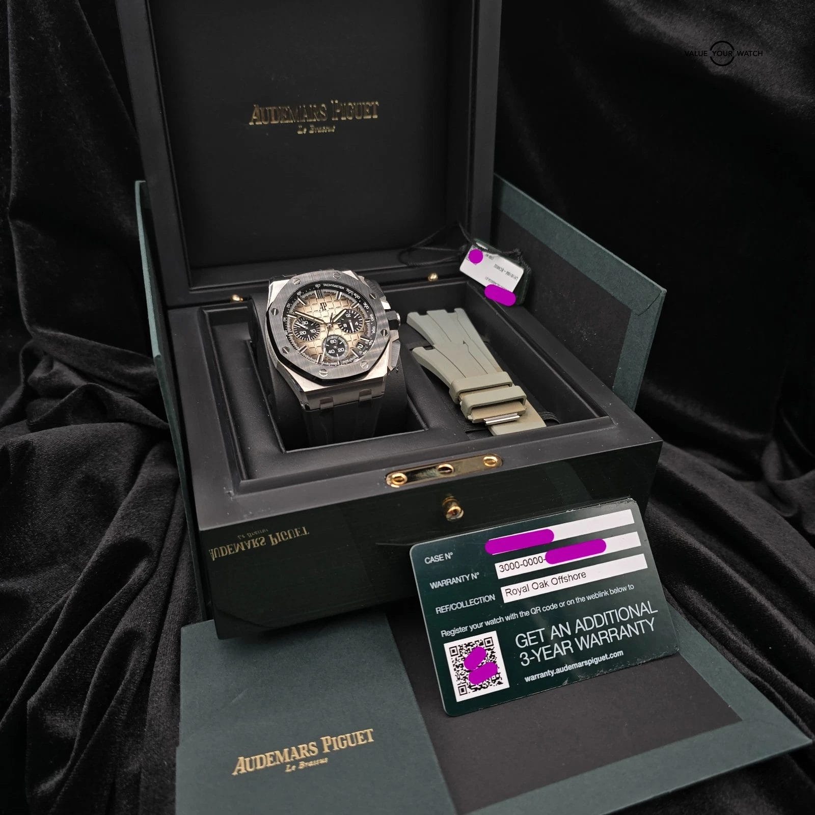 Audemars Piguet Royal Oak Offshore Smoked Taupe 43mm, flyback chrono full set! - Image 3