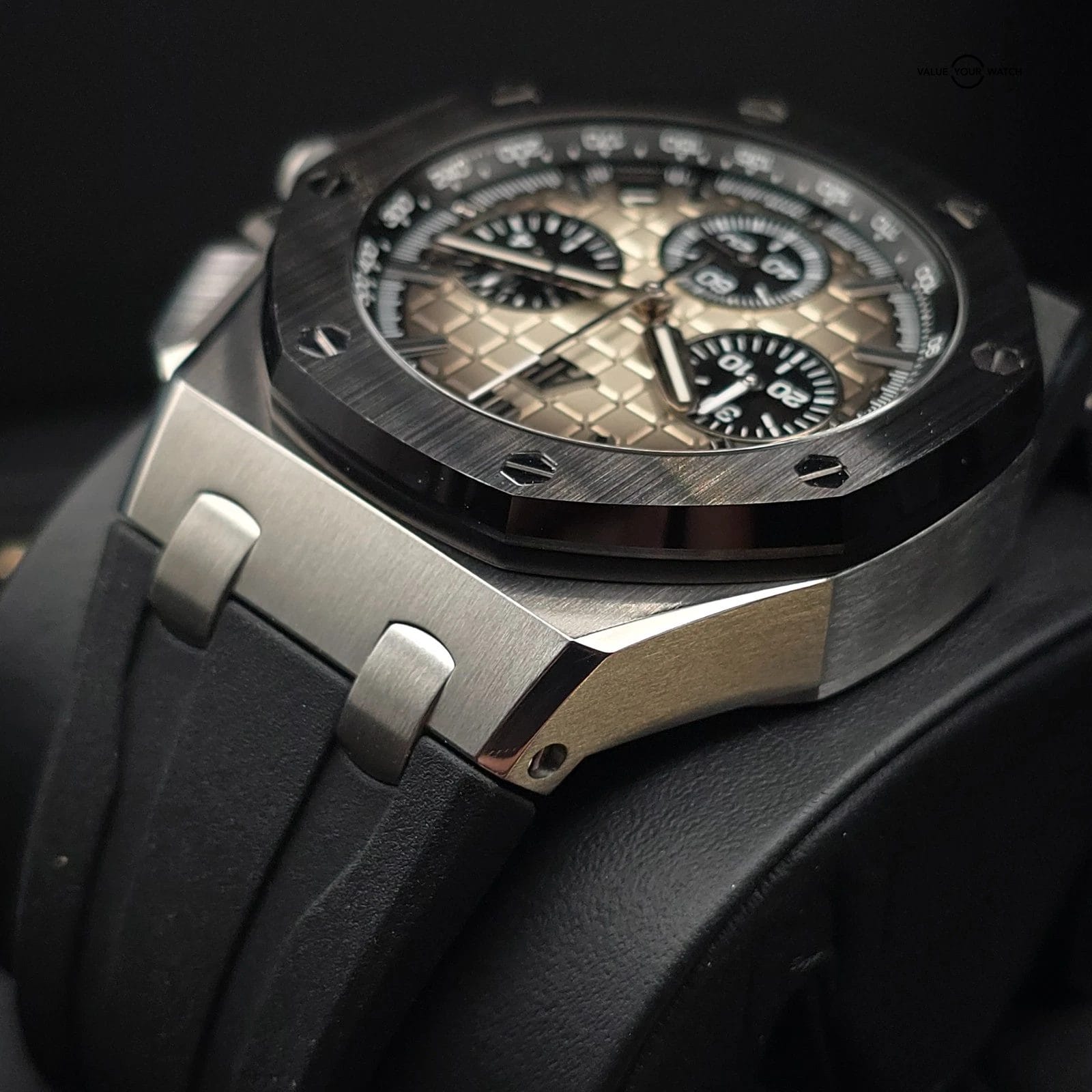 Audemars Piguet Royal Oak Offshore Smoked Taupe 43mm, flyback chrono full set! - Image 6