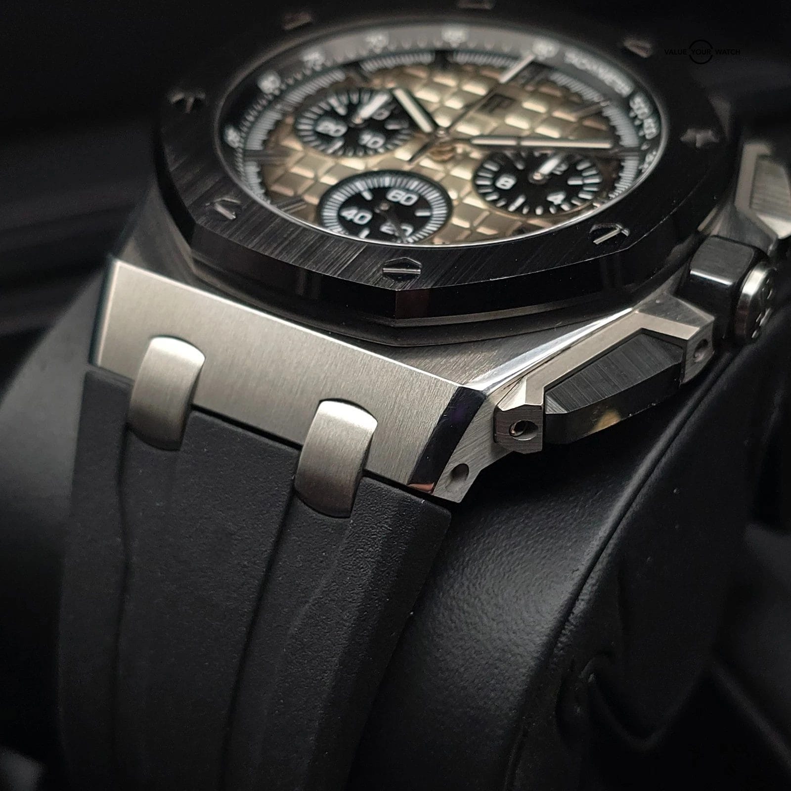 Audemars Piguet Royal Oak Offshore Smoked Taupe 43mm, flyback chrono full set! - Image 8