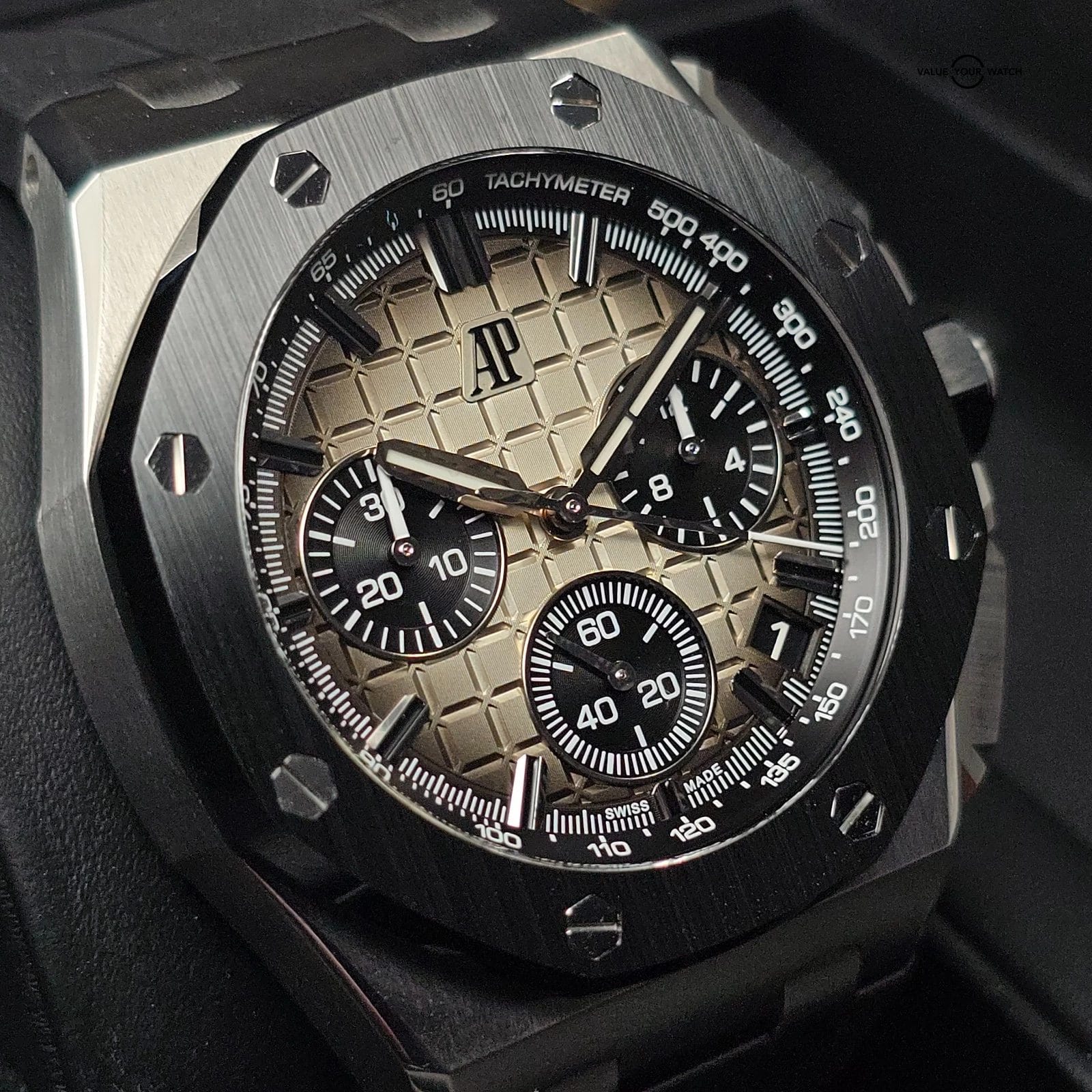 Audemars Piguet Royal Oak Offshore Smoked Taupe 43mm, flyback chrono full set! - Image 12
