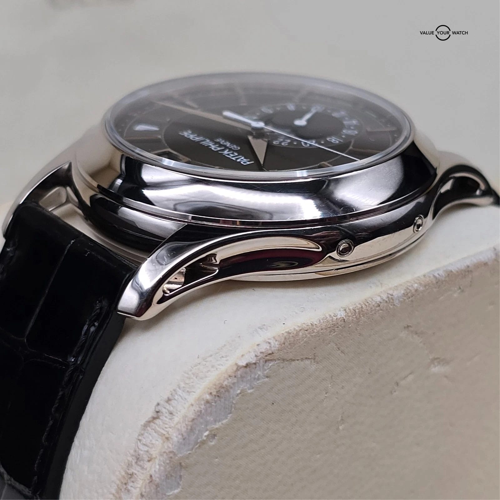 Patek Phillipe Annual Calendar Moonphase, 40mm WG Rhodium/Black dial, Full Set! - Image 6