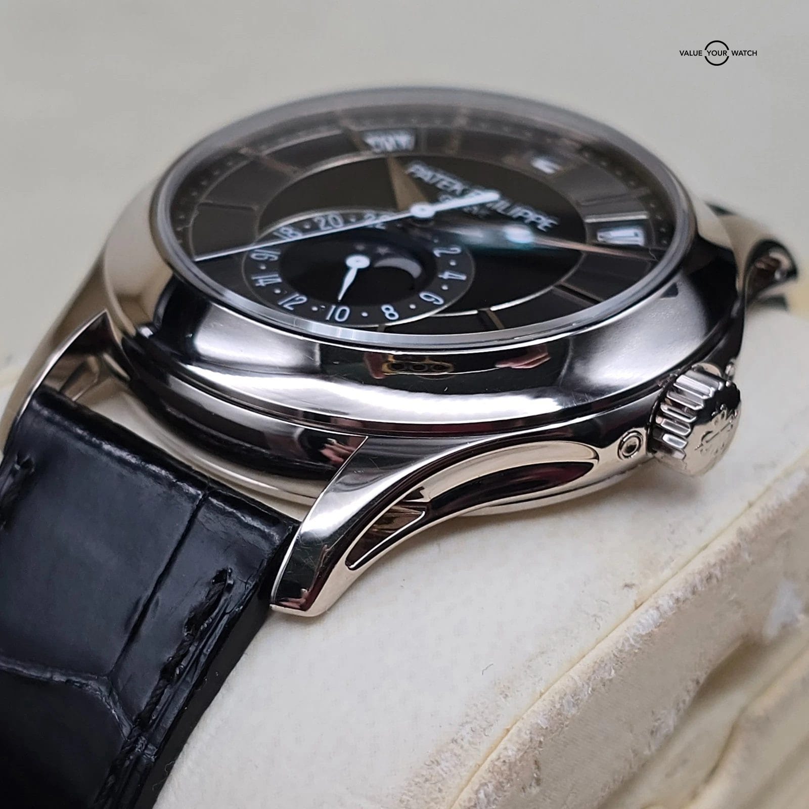 Patek Phillipe Annual Calendar Moonphase, 40mm WG Rhodium/Black dial, Full Set! - Image 8