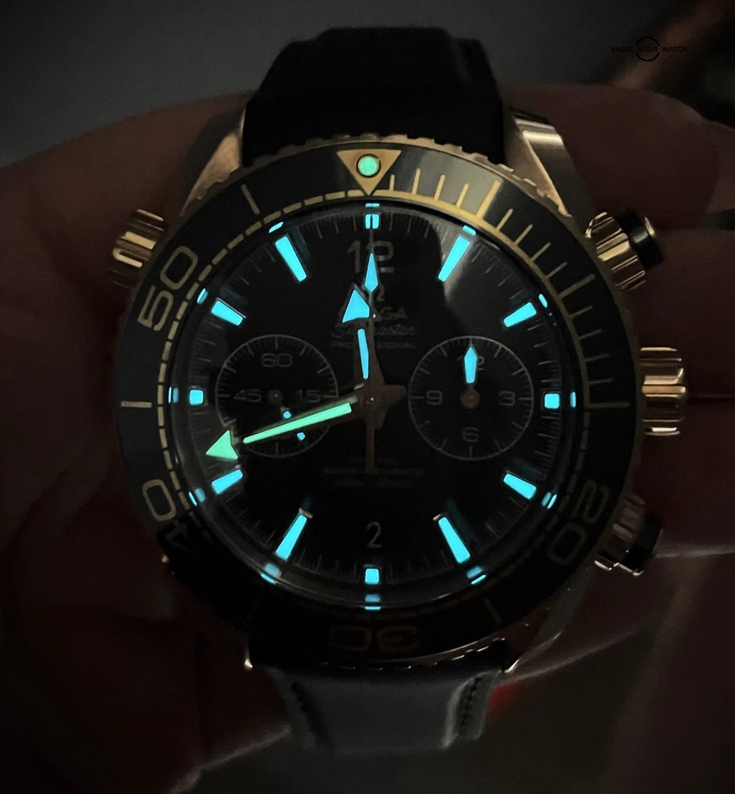 Omega Seamaster Planet Ocean Sedna Gold 45.5mm Black Dial 600m BOXES/PAPERS! - Image 2