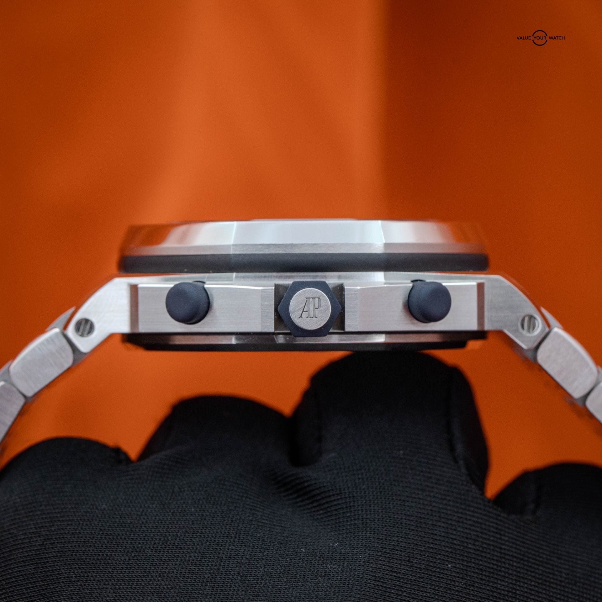 Audemars Piguet Royal Oak Offshore “Beast” 26237ST — Box & Papers!
 - Image 10