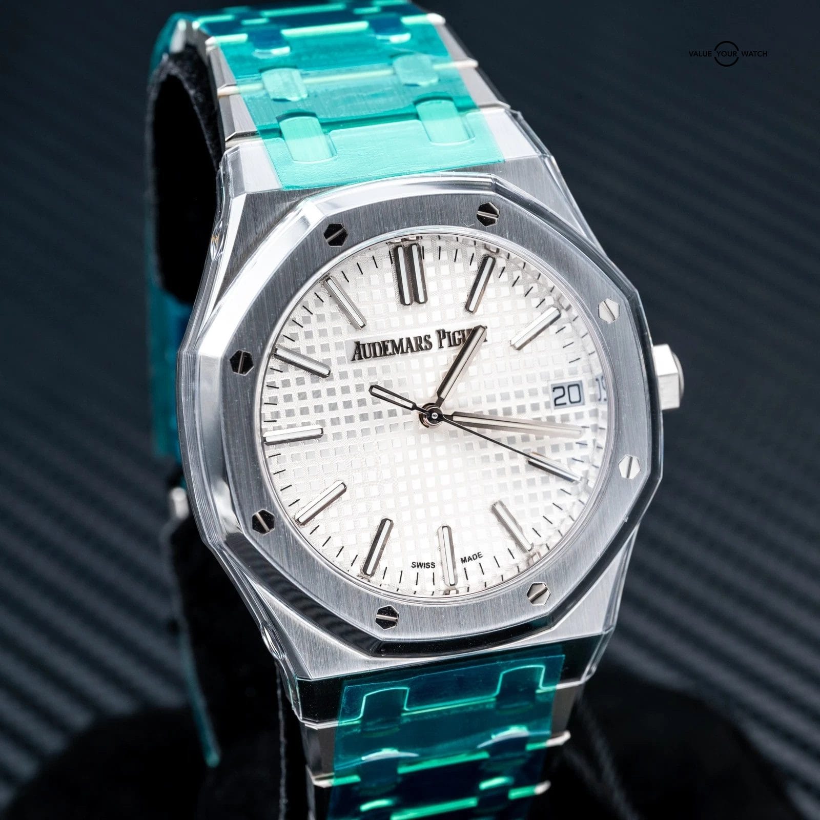 NEW 2025 Audemars Piguet Royal Oak 41mm 15510ST.OO.1320ST.08 White / Silver Dial - Image 10