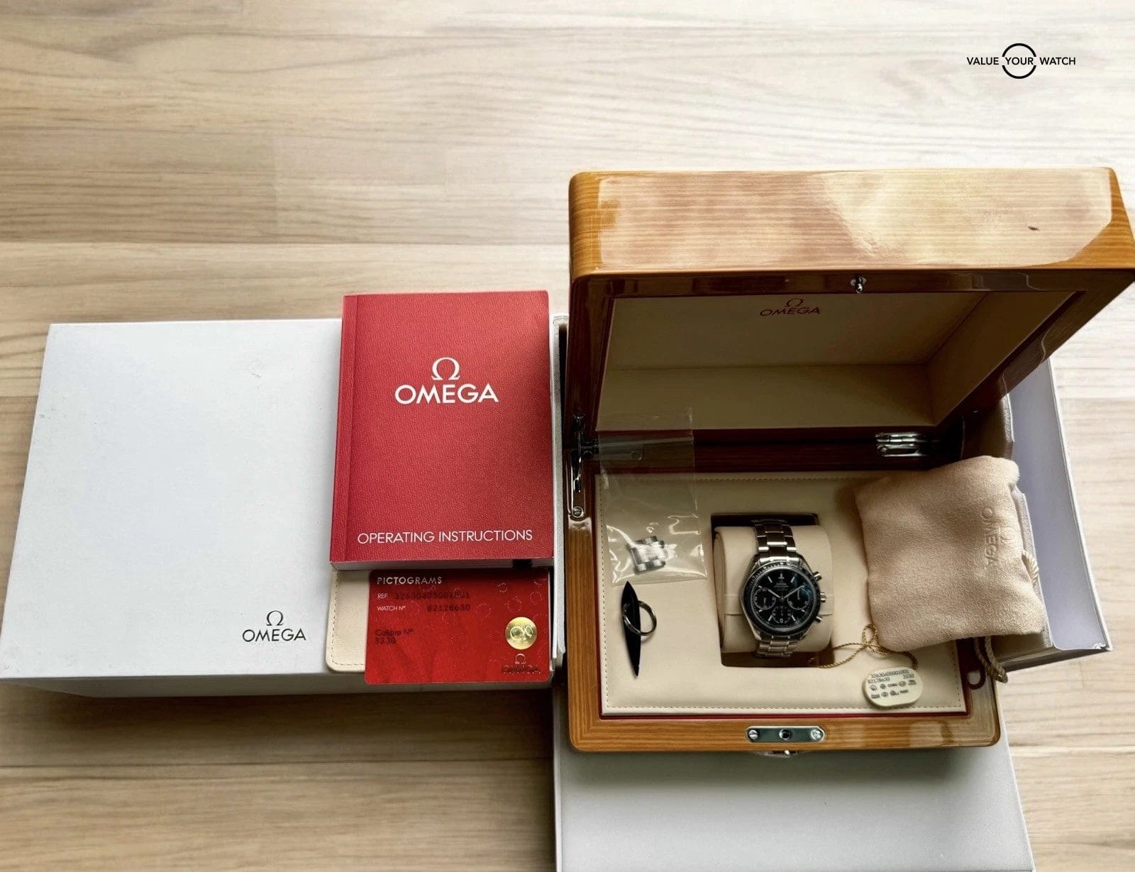 OMEGA Speedmaster Racing 326.30.40.50.01.001 - Image 2