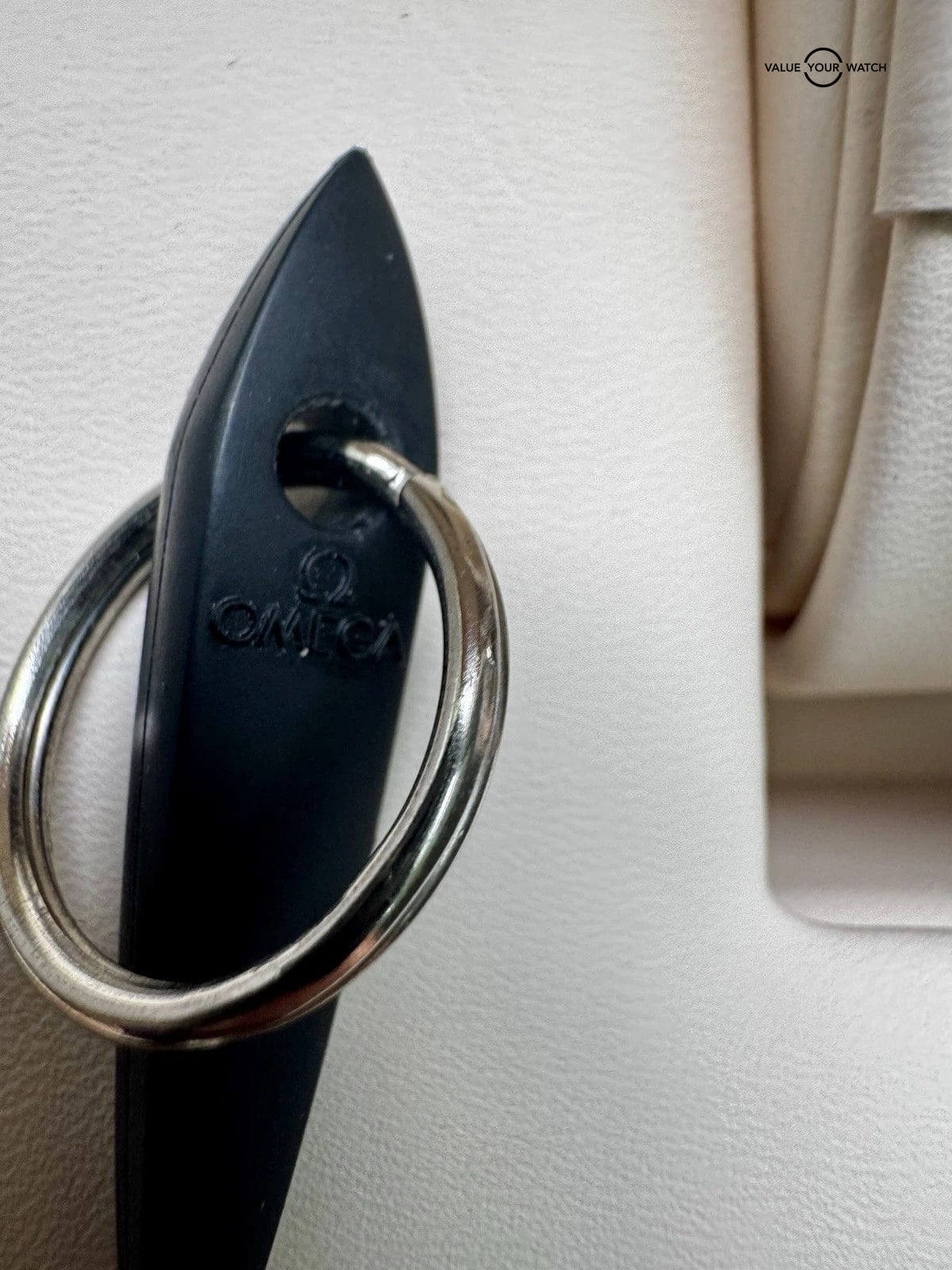 OMEGA Speedmaster Racing 326.30.40.50.01.001 - Image 3