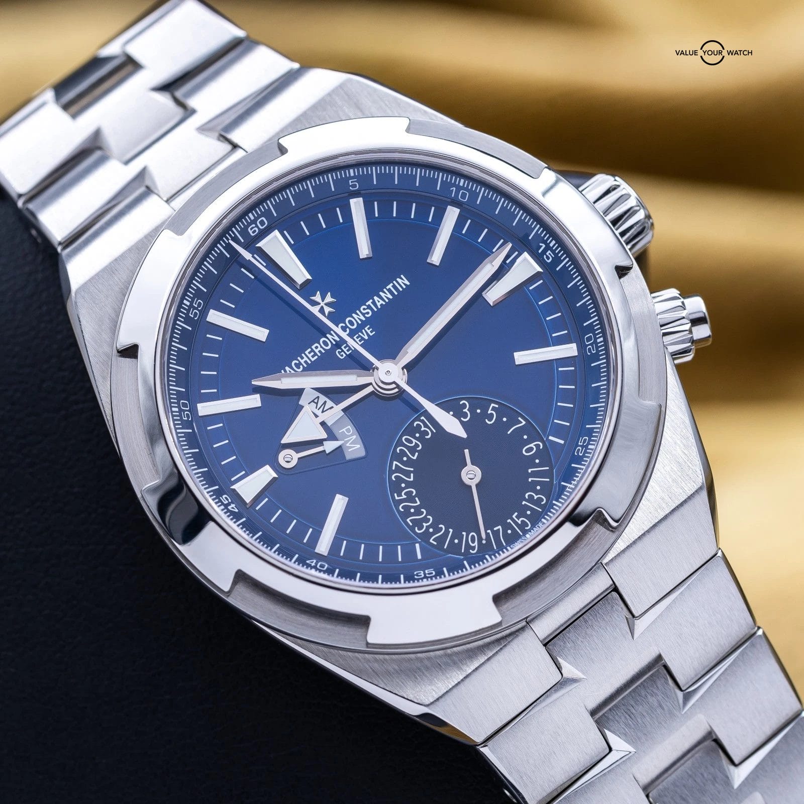 Vacheron Constantin Overseas Dual Time 7900V 41mm Blue Dial Full Set All Straps - Image 5