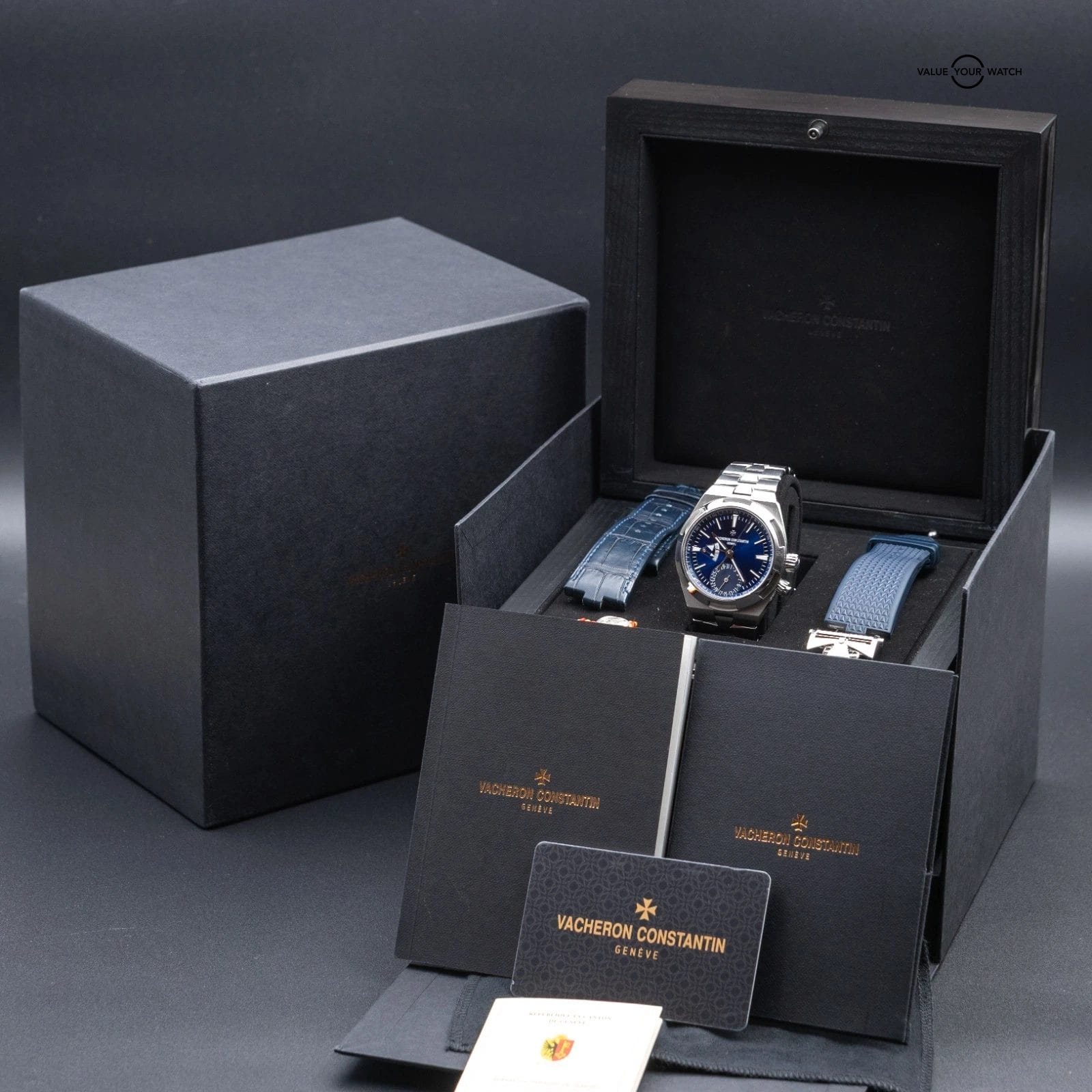Vacheron Constantin Overseas Dual Time 7900V 41mm Blue Dial Full Set All Straps - Image 9
