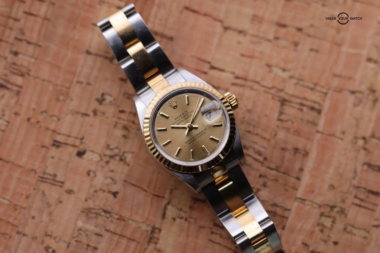 Rolex Lady-Datejust 69173 Gold and Silver Jubilee Bracelet with Gold Bezel - Image 3