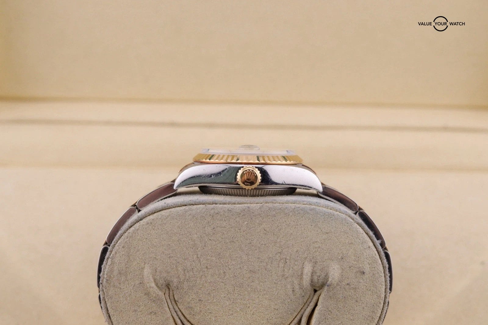 Rolex Lady-Datejust 69173 Gold and Silver Jubilee Bracelet with Gold Bezel - Image 4