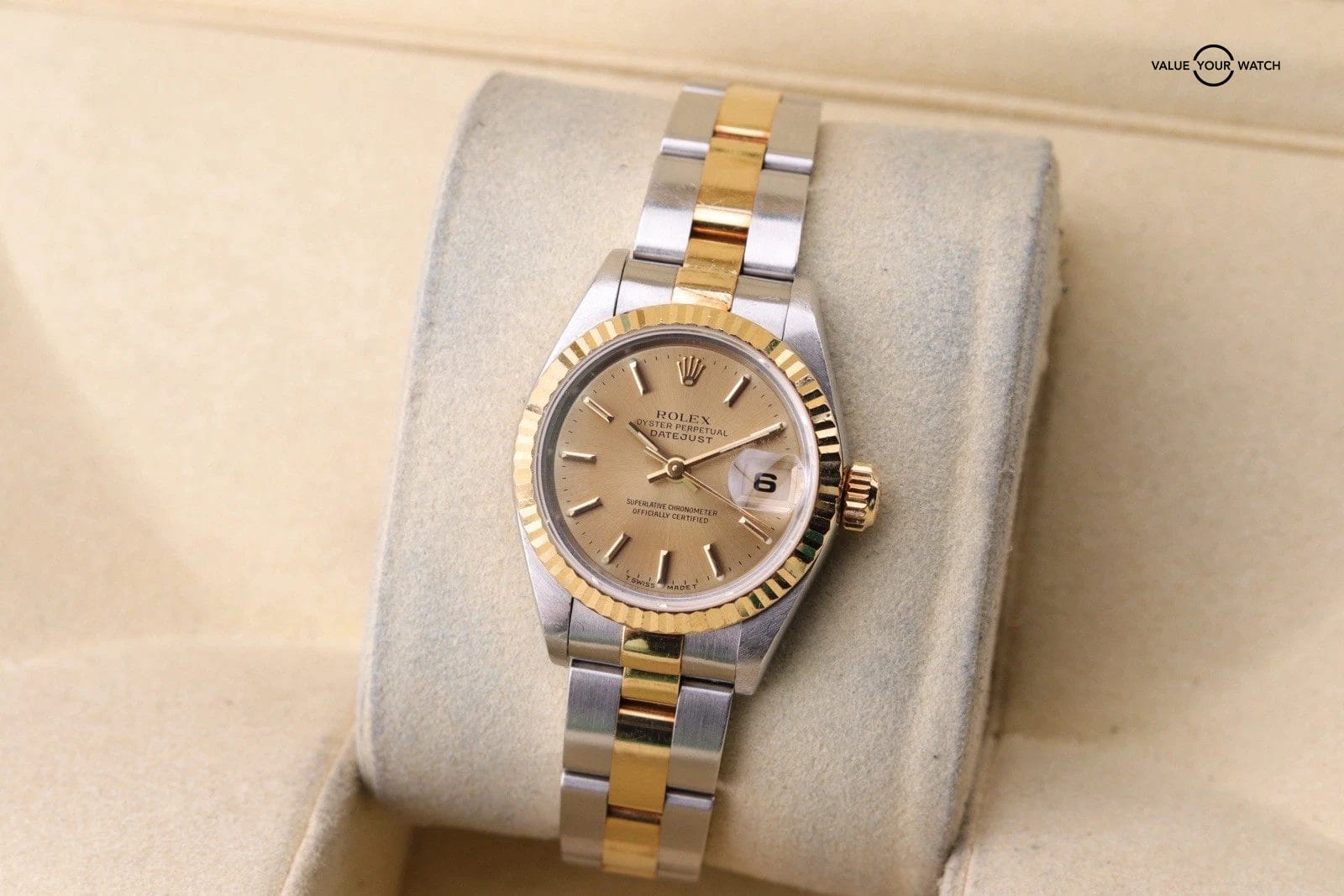 Rolex Lady-Datejust 69173 Gold and Silver Jubilee Bracelet with Gold Bezel - Image 14