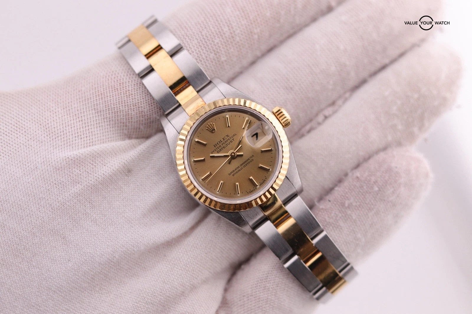 Rolex Lady-Datejust 69173 Gold and Silver Jubilee Bracelet with Gold Bezel - Image 15