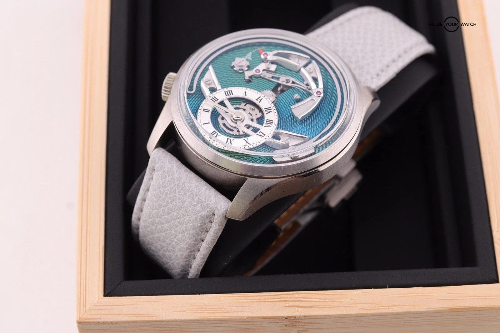 Christopher Ward C1 Bel Canto Classic VERDE Titanium Automatic 41mm w/ Bracelet - Image 5