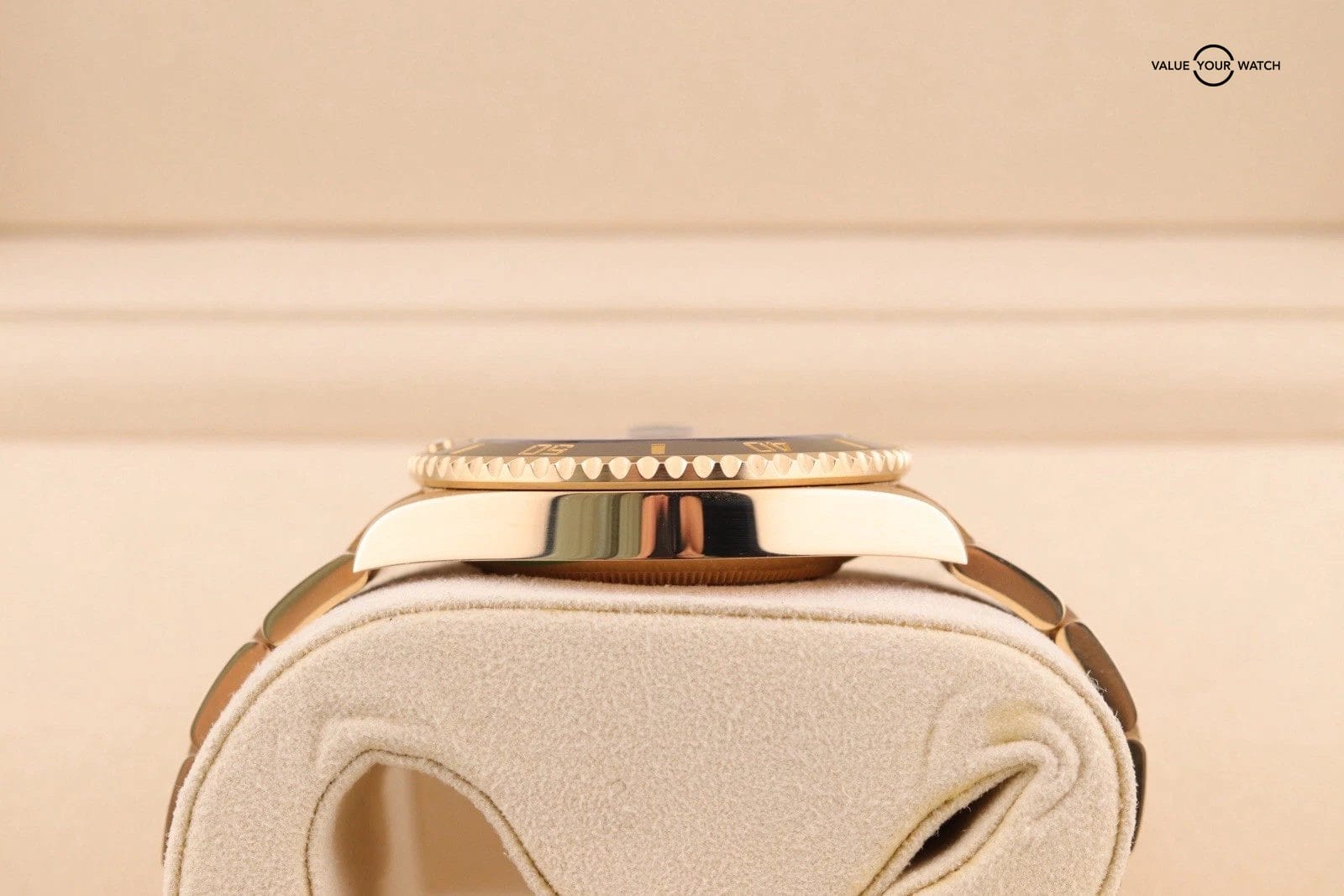 Rolex Submariner 18k Yellow Gold 41mm Automatic Men’s Watch 126618LN 2022 - Image 13