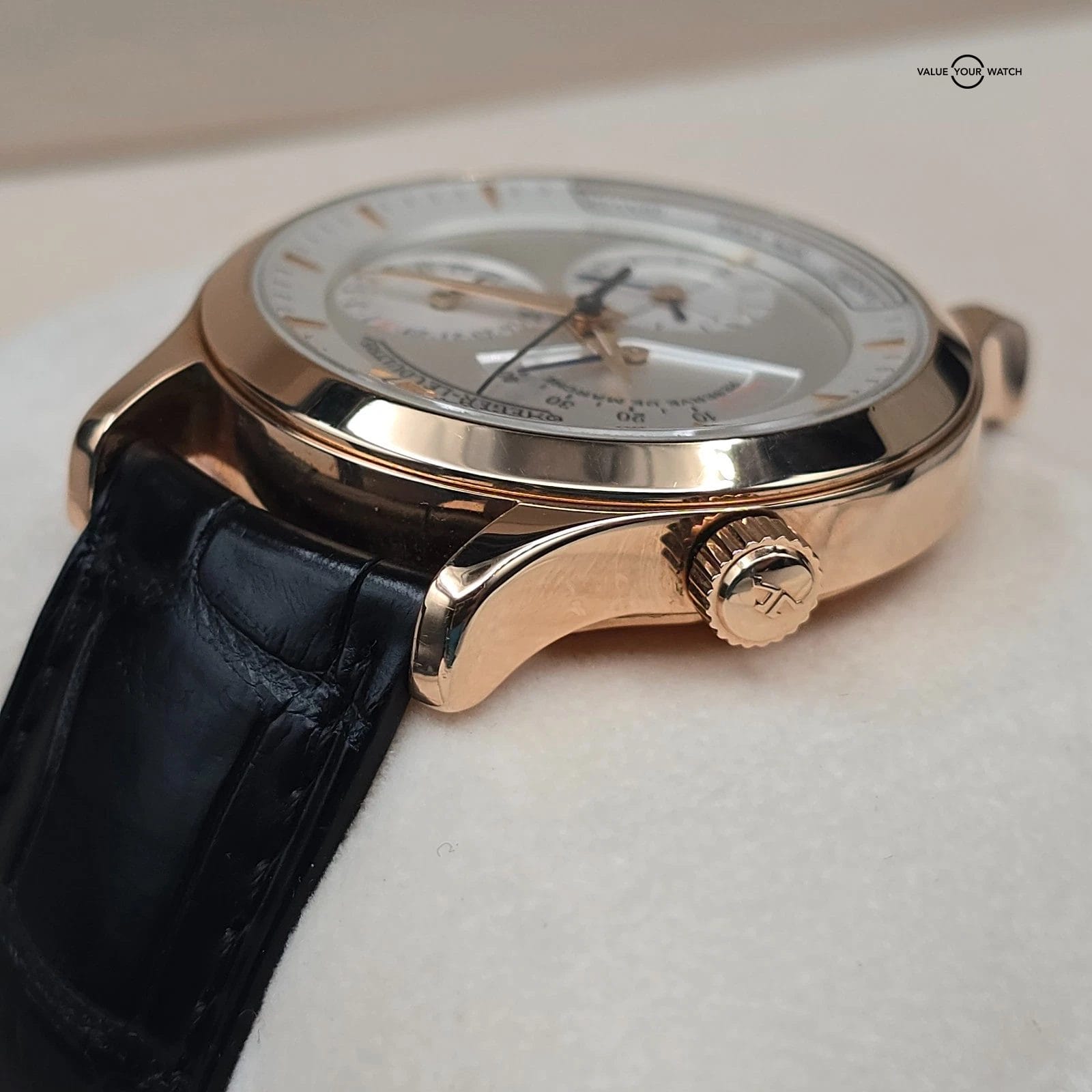 Jaeger LeCoultre Master Control Geographic World Timer in 38mm 18k Gold full set - Image 8