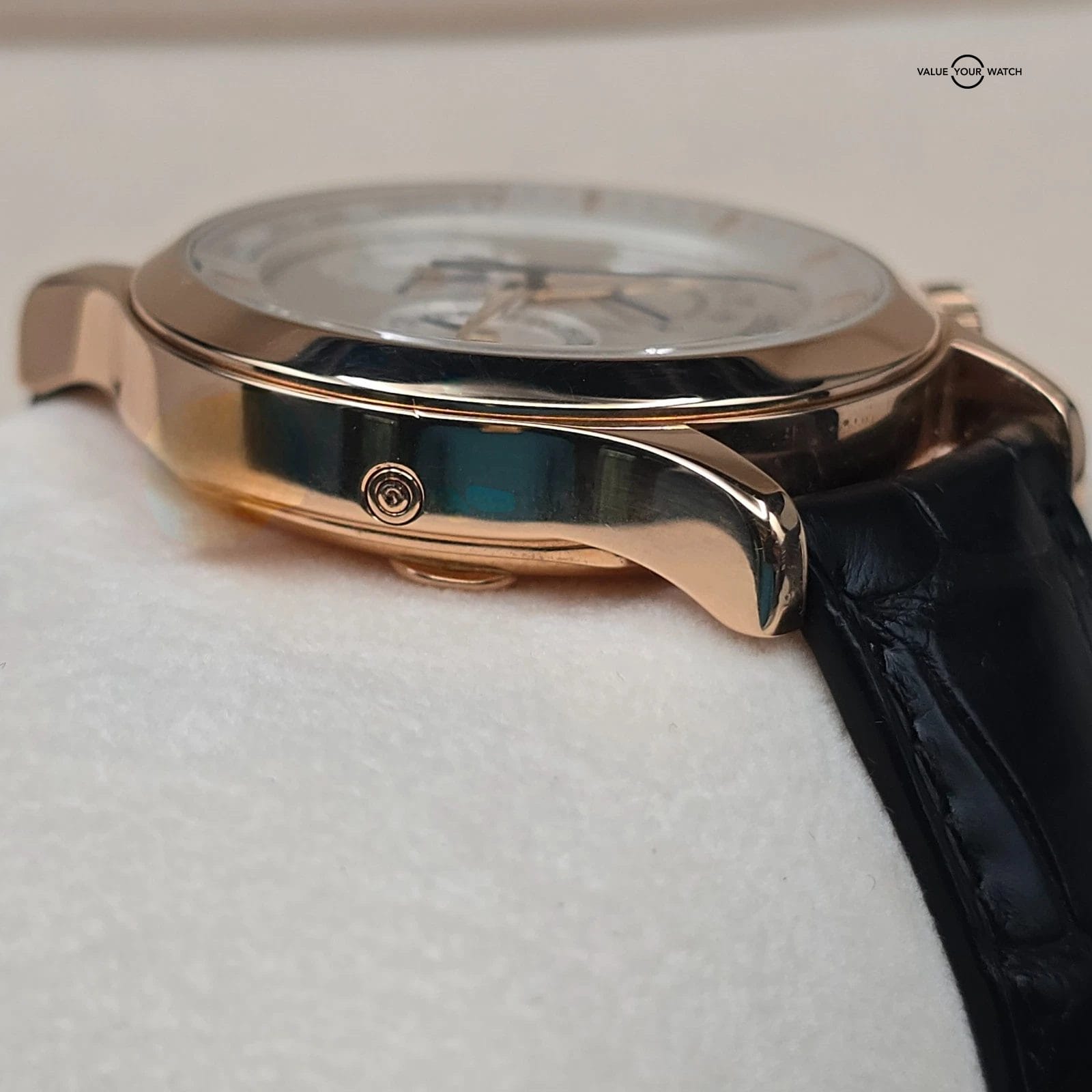 Jaeger LeCoultre Master Control Geographic World Timer in 38mm 18k Gold full set - Image 9