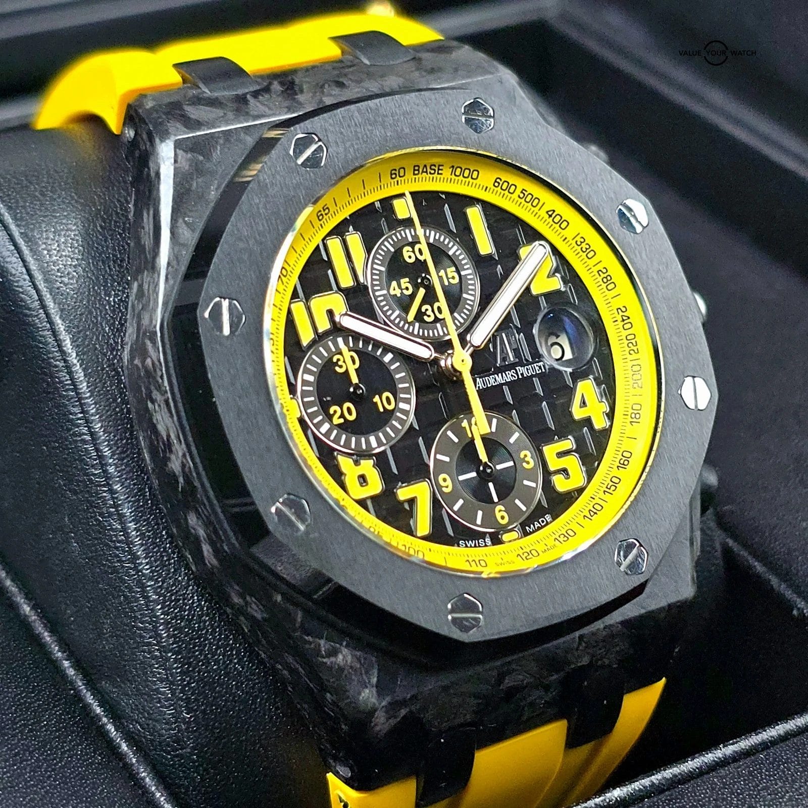 Audemars Piguet Royal Oak Offshore Bumble Bee Forged Carbon Black Yellow Box/pap - Image 9