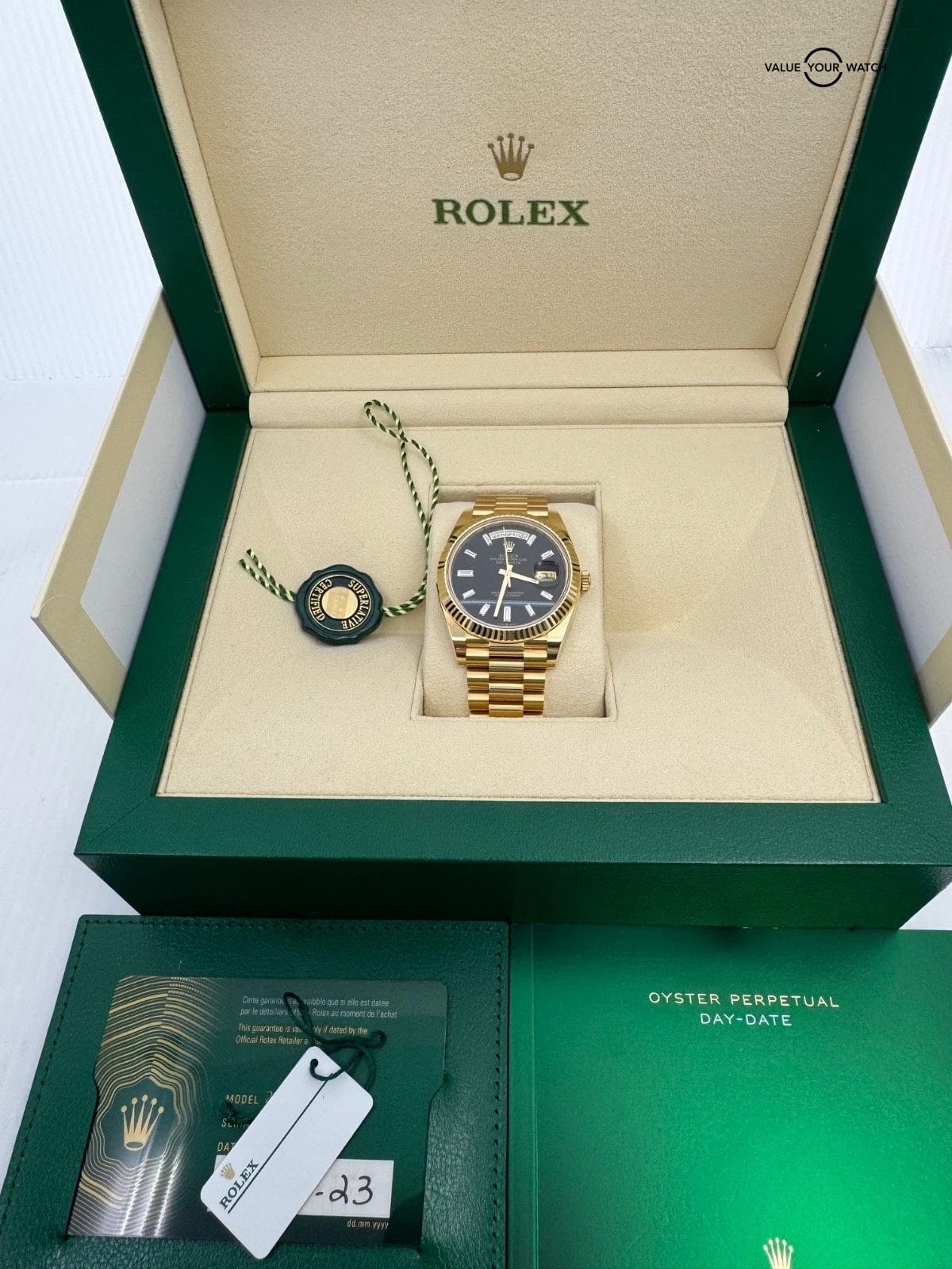 2023 UNWORN WHITE TAG Onyx Diamond Baguette Dial 18k Yellow Gold Day-Date 40 - Image 6