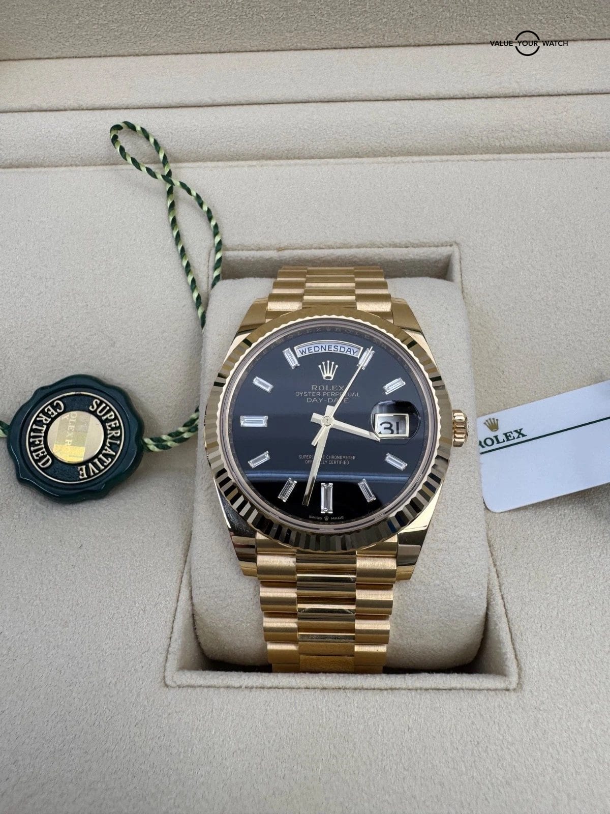 2023 UNWORN WHITE TAG Onyx Diamond Baguette Dial 18k Yellow Gold Day-Date 40