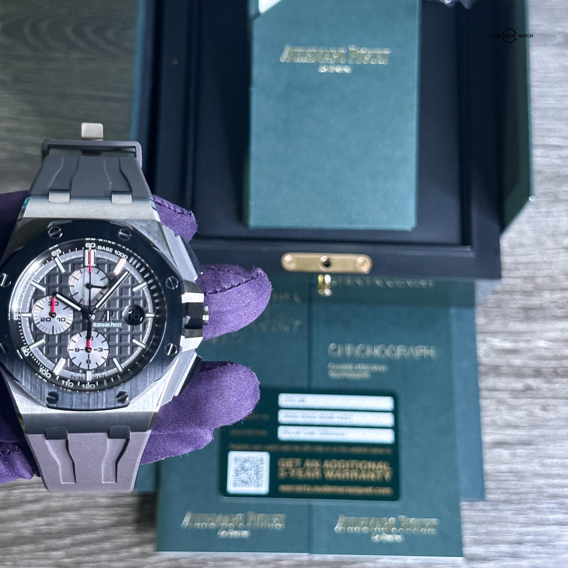 Audemars Piguet Royal Oak Offshore 26400IO Complete Set - Image 10